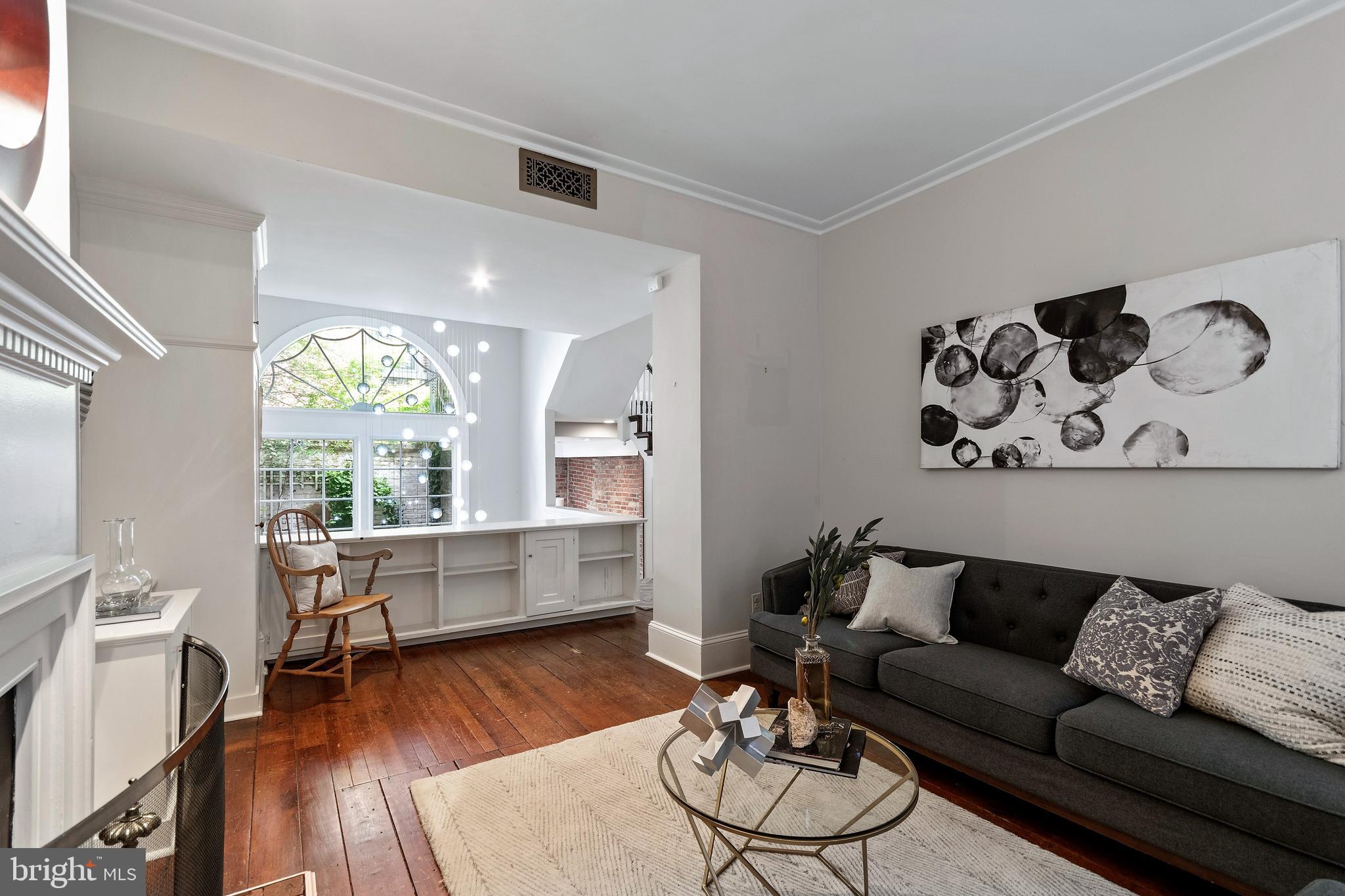 SOCIETY HILL - Residential