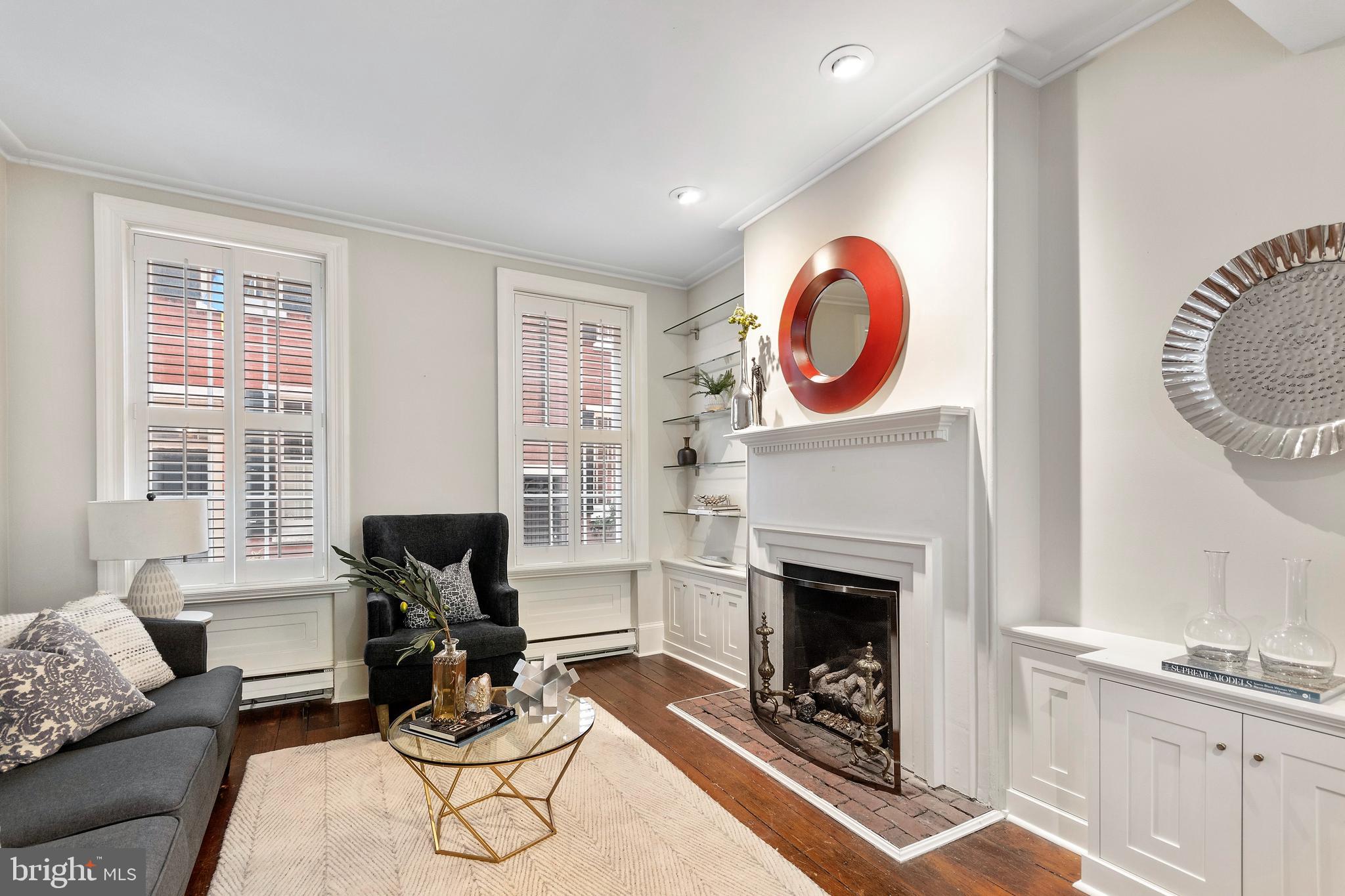 SOCIETY HILL - Residential