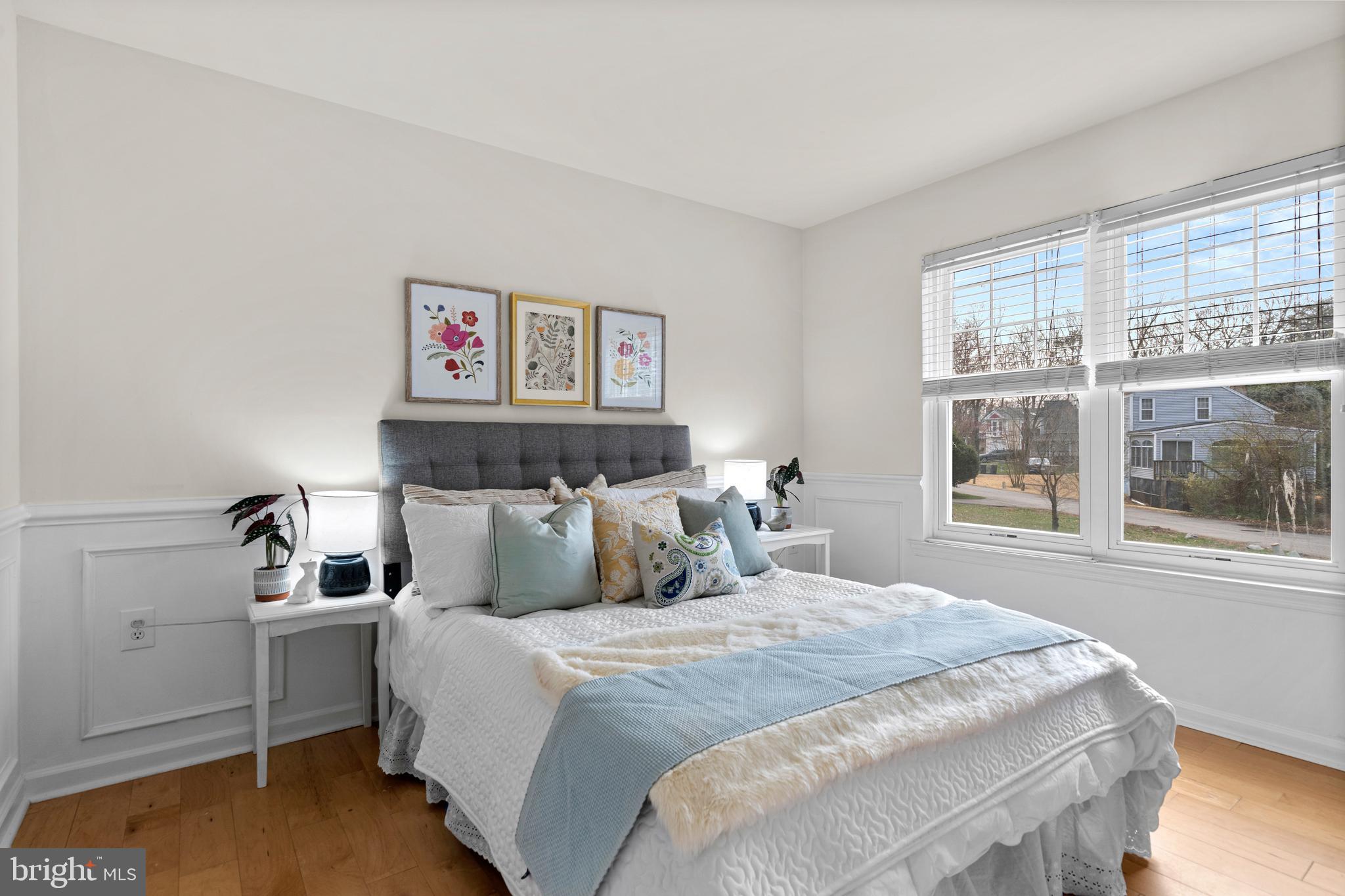 MONTCLAIR - Residential