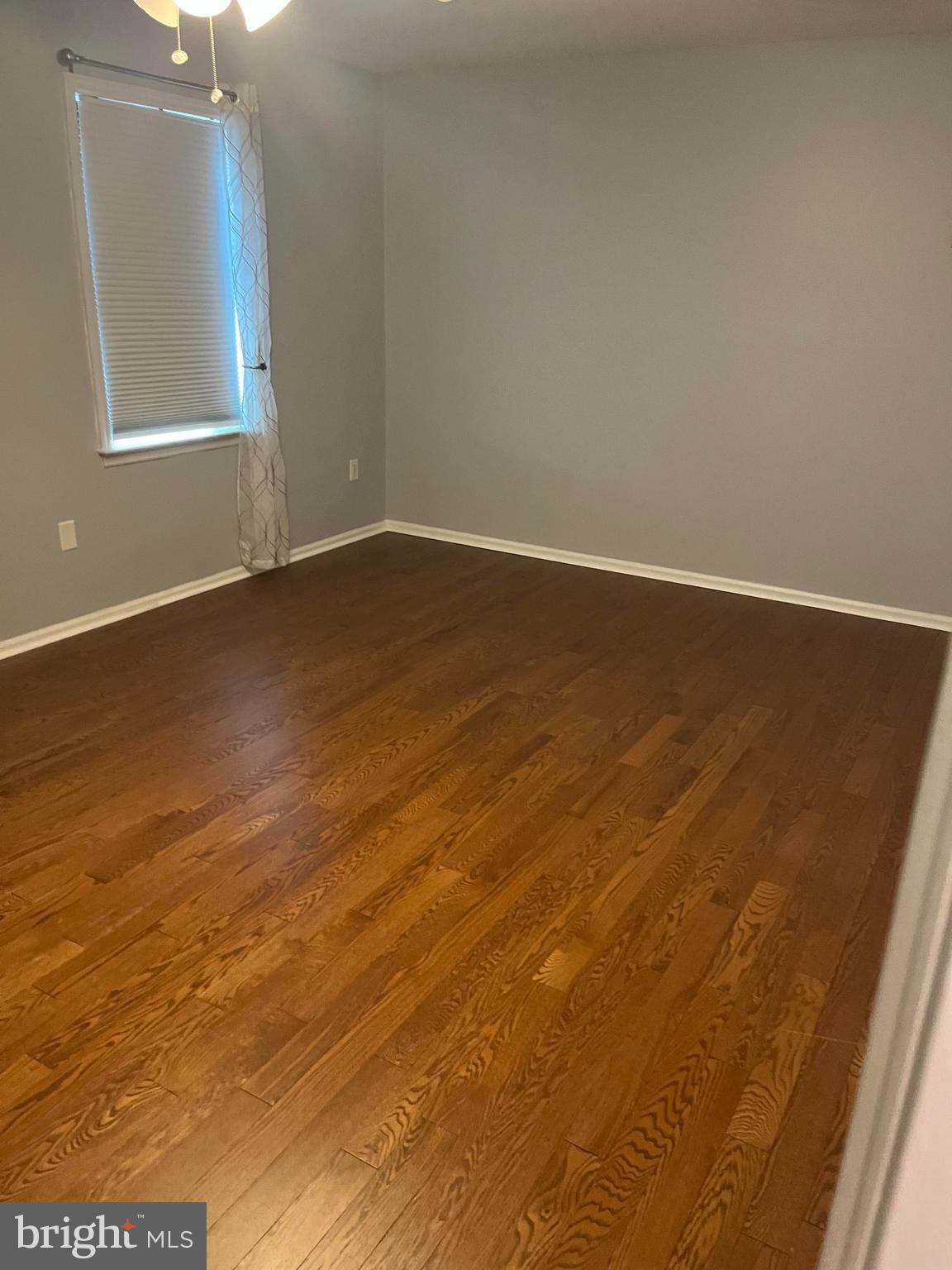 SUMMIT HILLS - Residential Lease