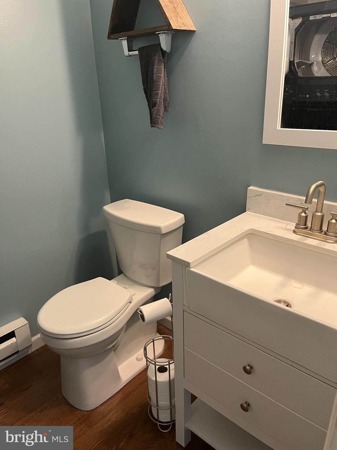 SUMMIT HILLS - Residential Lease