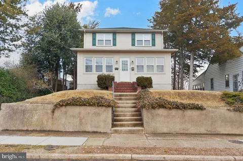 MLS: NJCD2112356