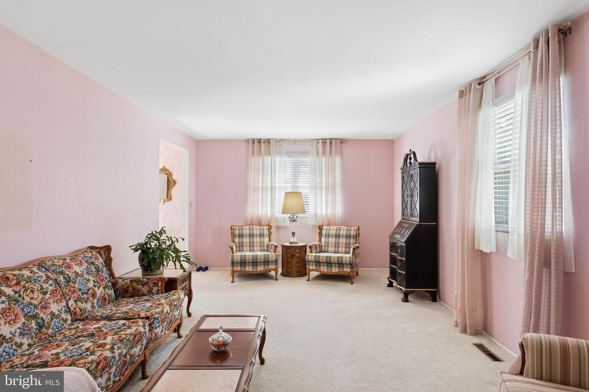 121 LAMPORT ROAD
