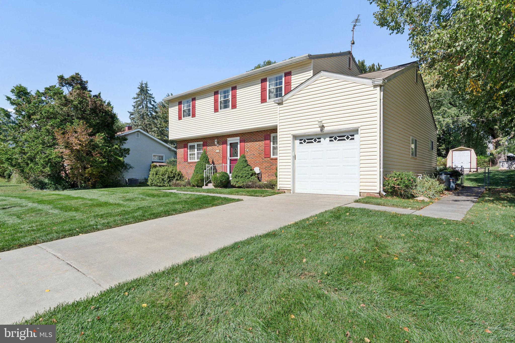 121 LAMPORT ROAD