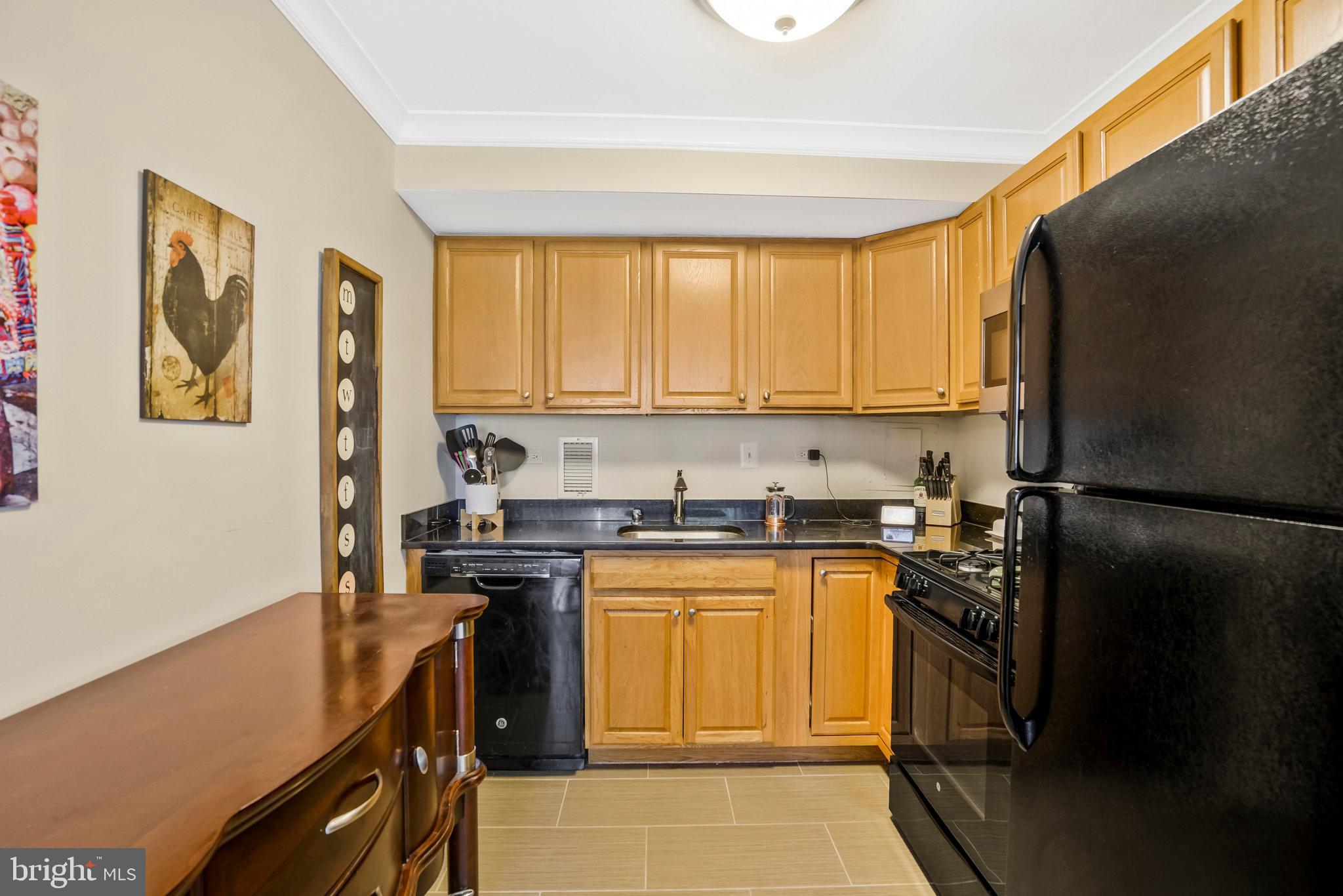 THE SEASONS - Residential