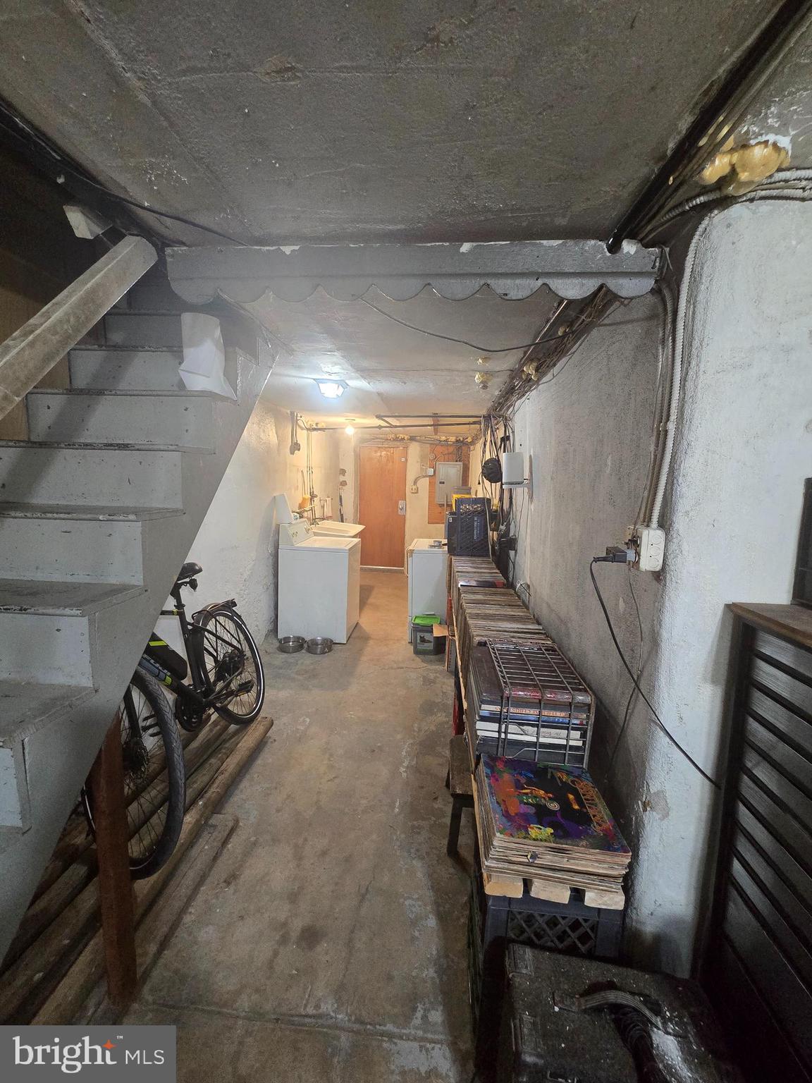 WALNUT HILL - Residential