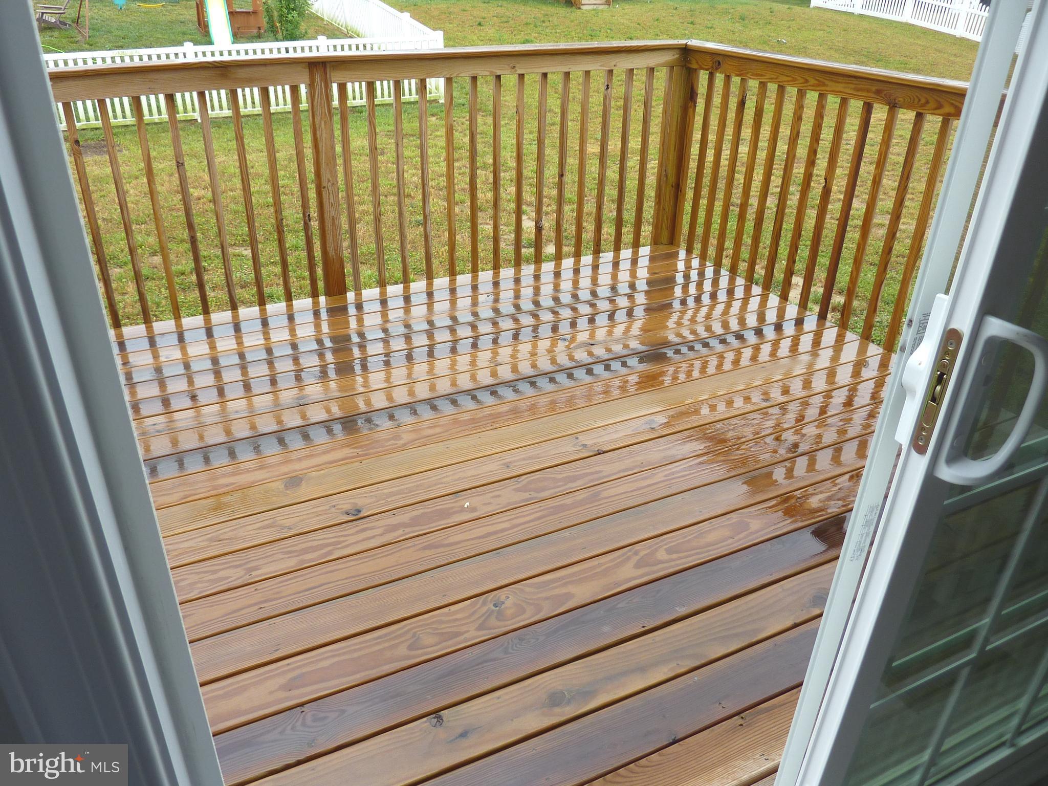 OLD COUNTRY FARMS - Residential