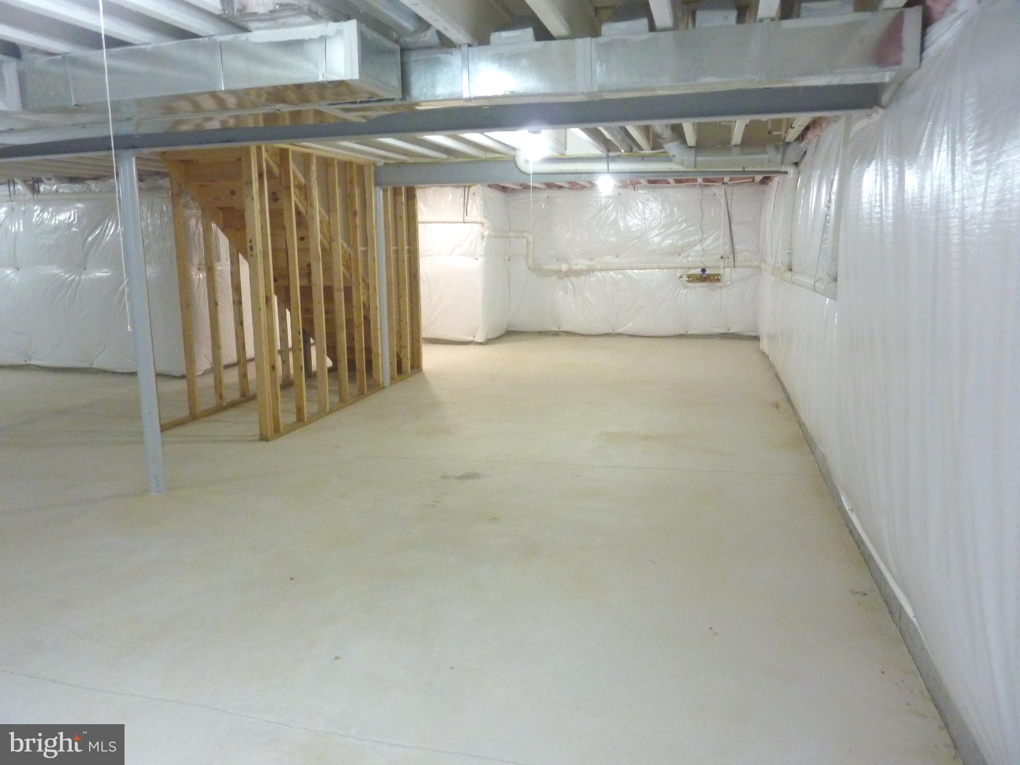 OLD COUNTRY FARMS - Residential