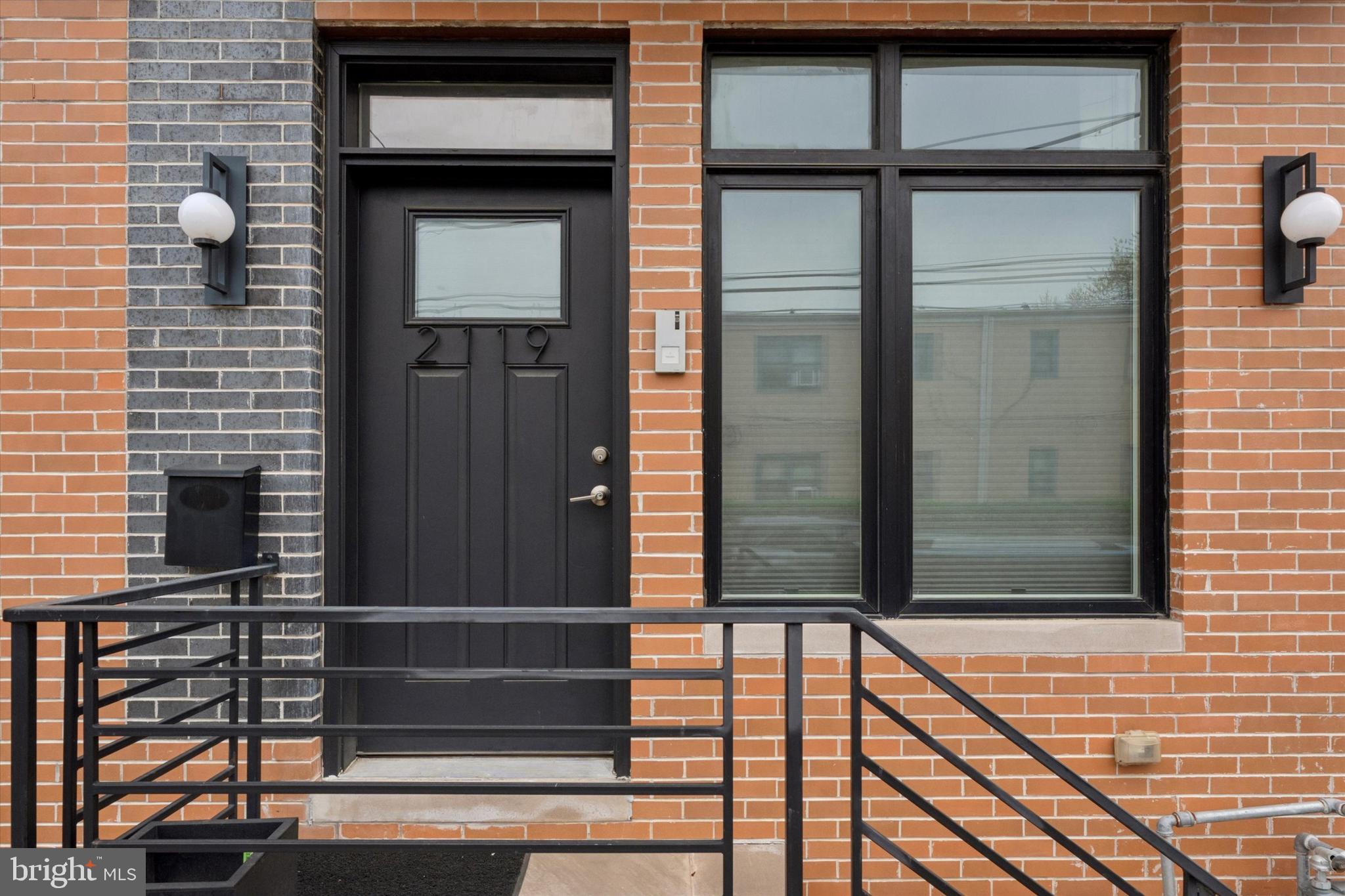 POINT BREEZE - Residential Lease