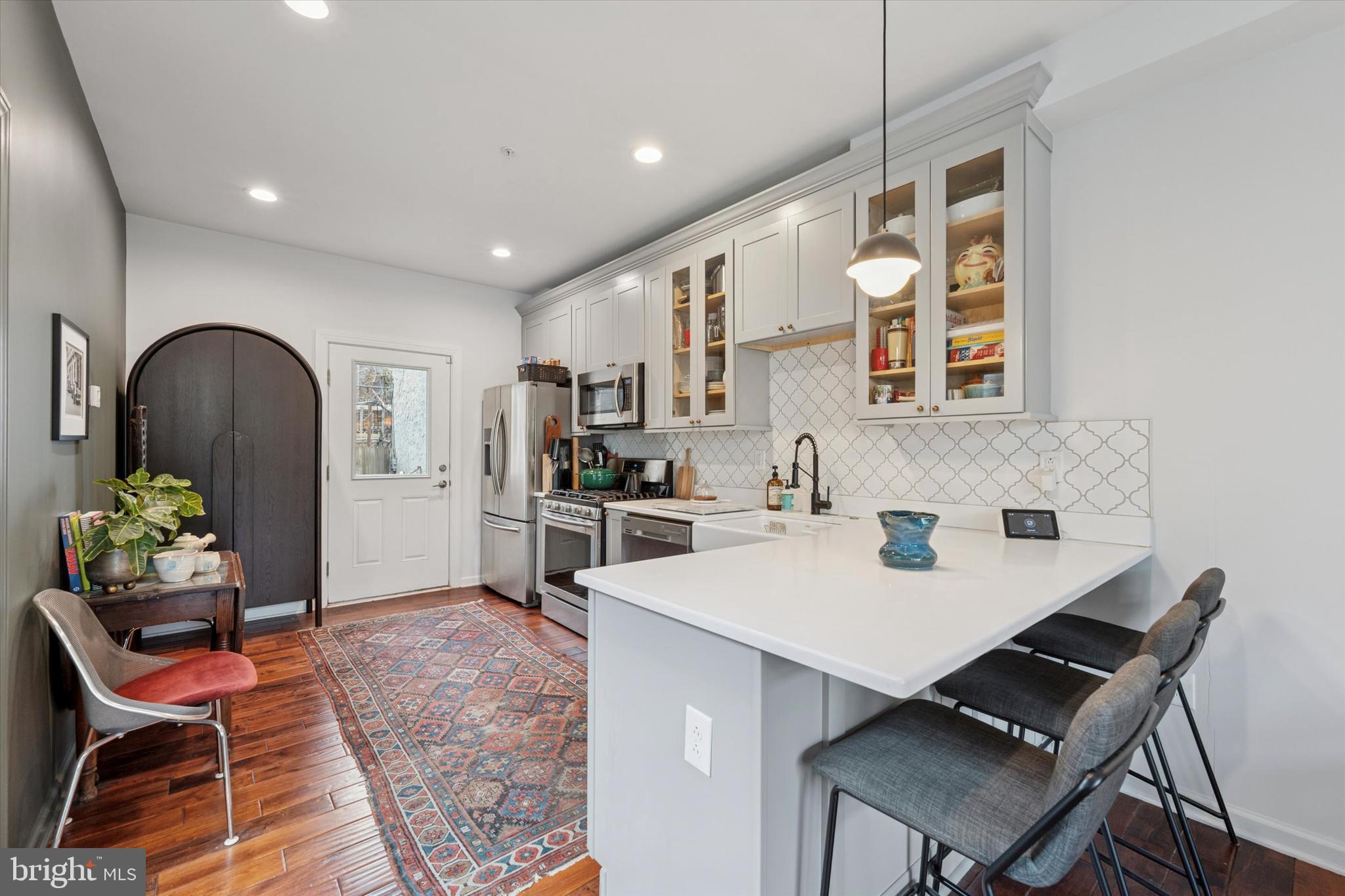 POINT BREEZE - Residential Lease