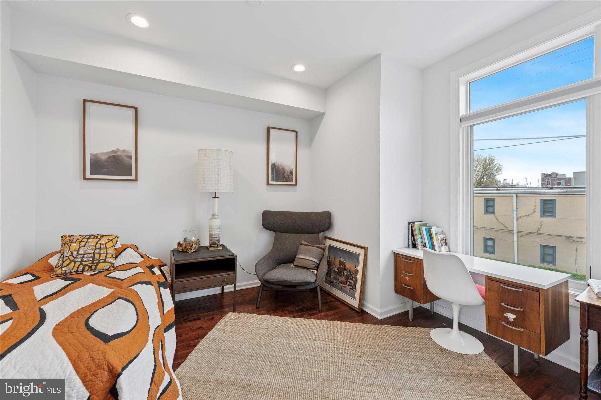 POINT BREEZE - Residential Lease