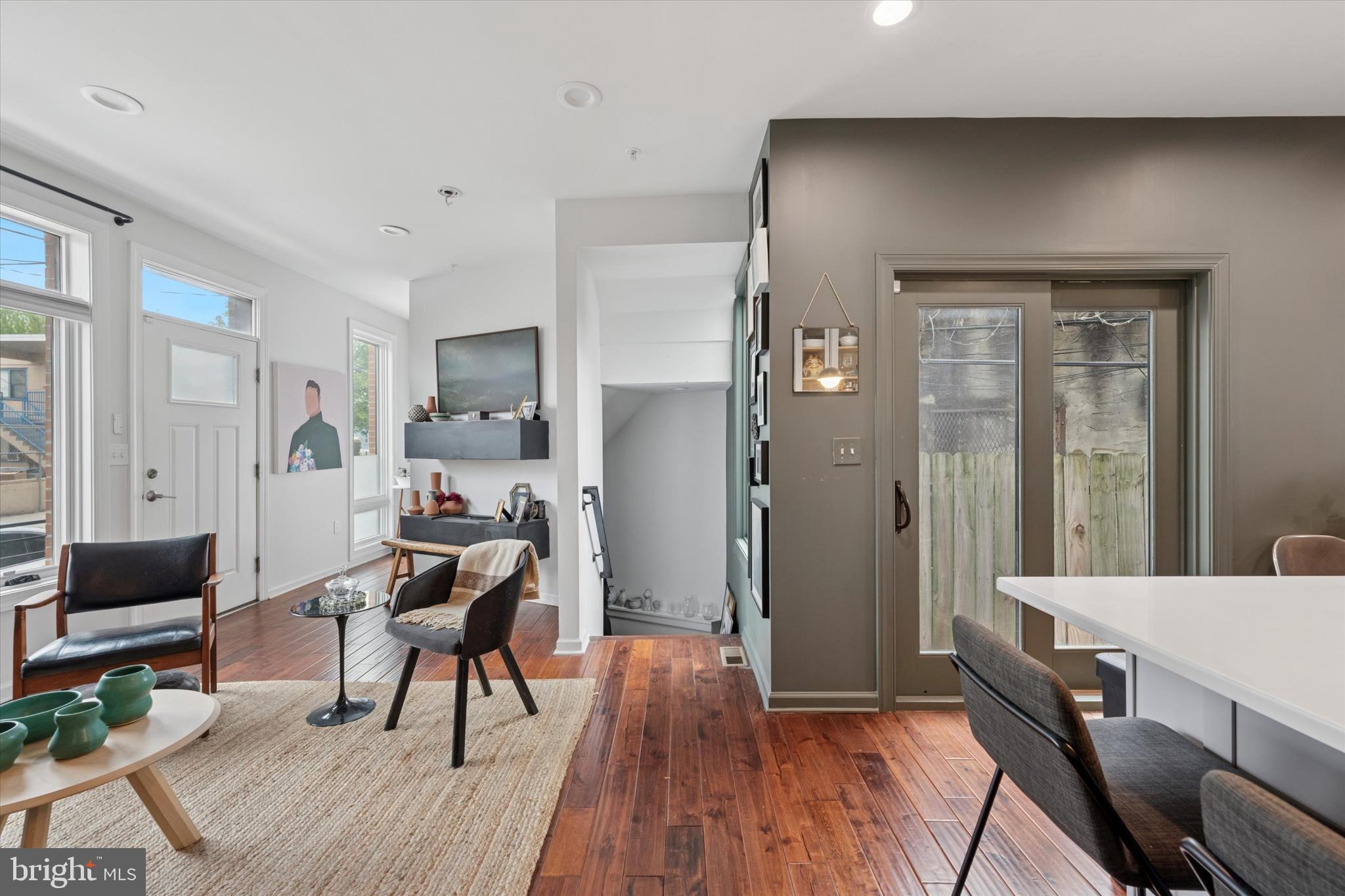 POINT BREEZE - Residential Lease