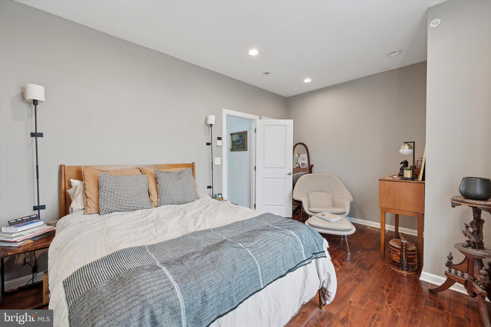 POINT BREEZE - Residential Lease