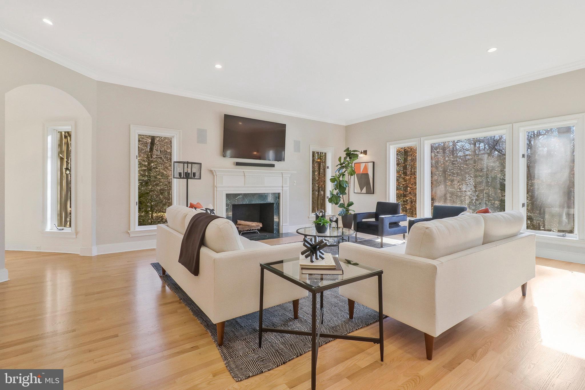 RIVERBEND KNOLLS - Residential