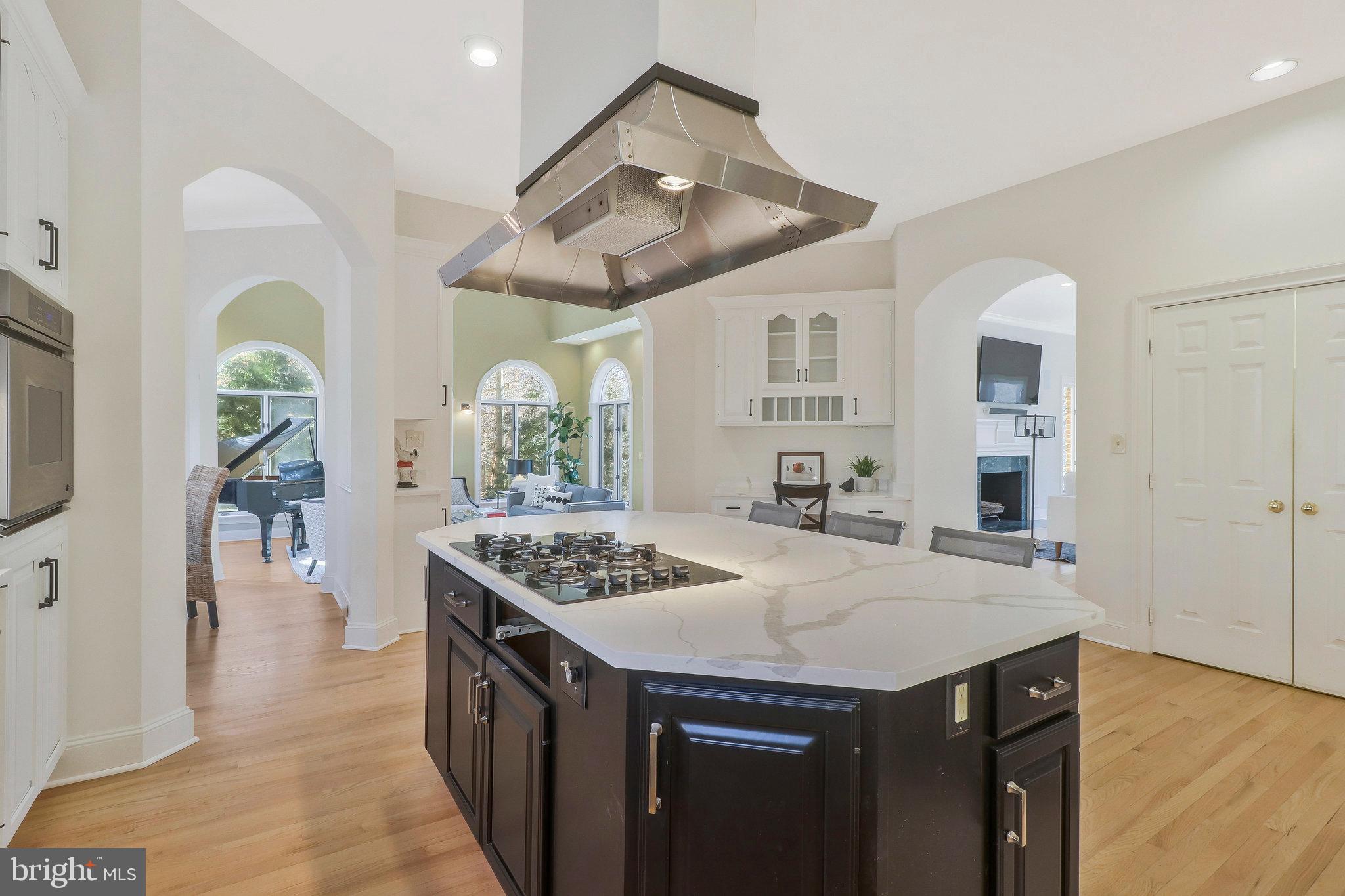 RIVERBEND KNOLLS - Residential