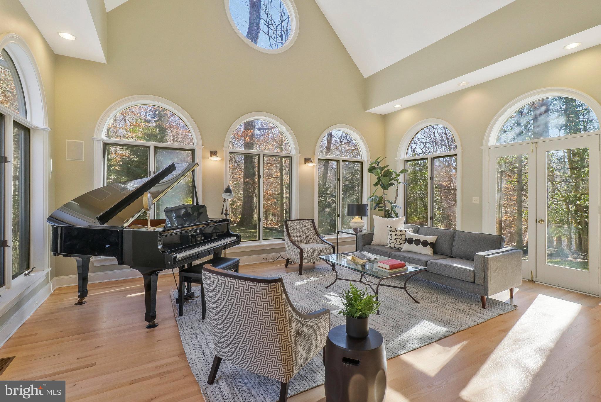 RIVERBEND KNOLLS - Residential