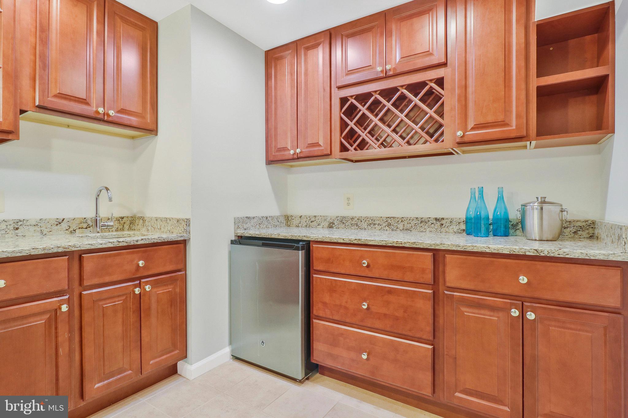 RIVERBEND KNOLLS - Residential