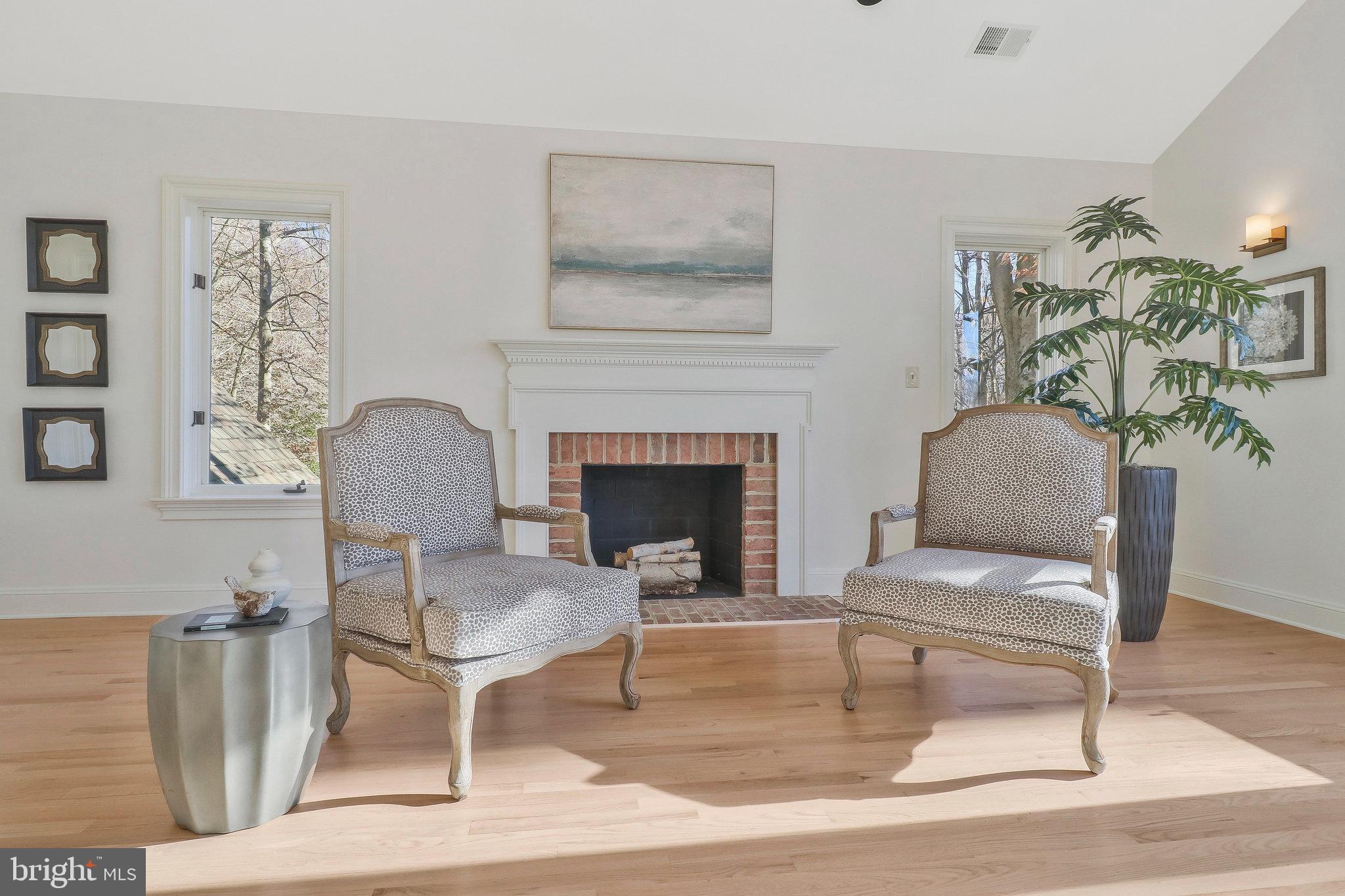 RIVERBEND KNOLLS - Residential