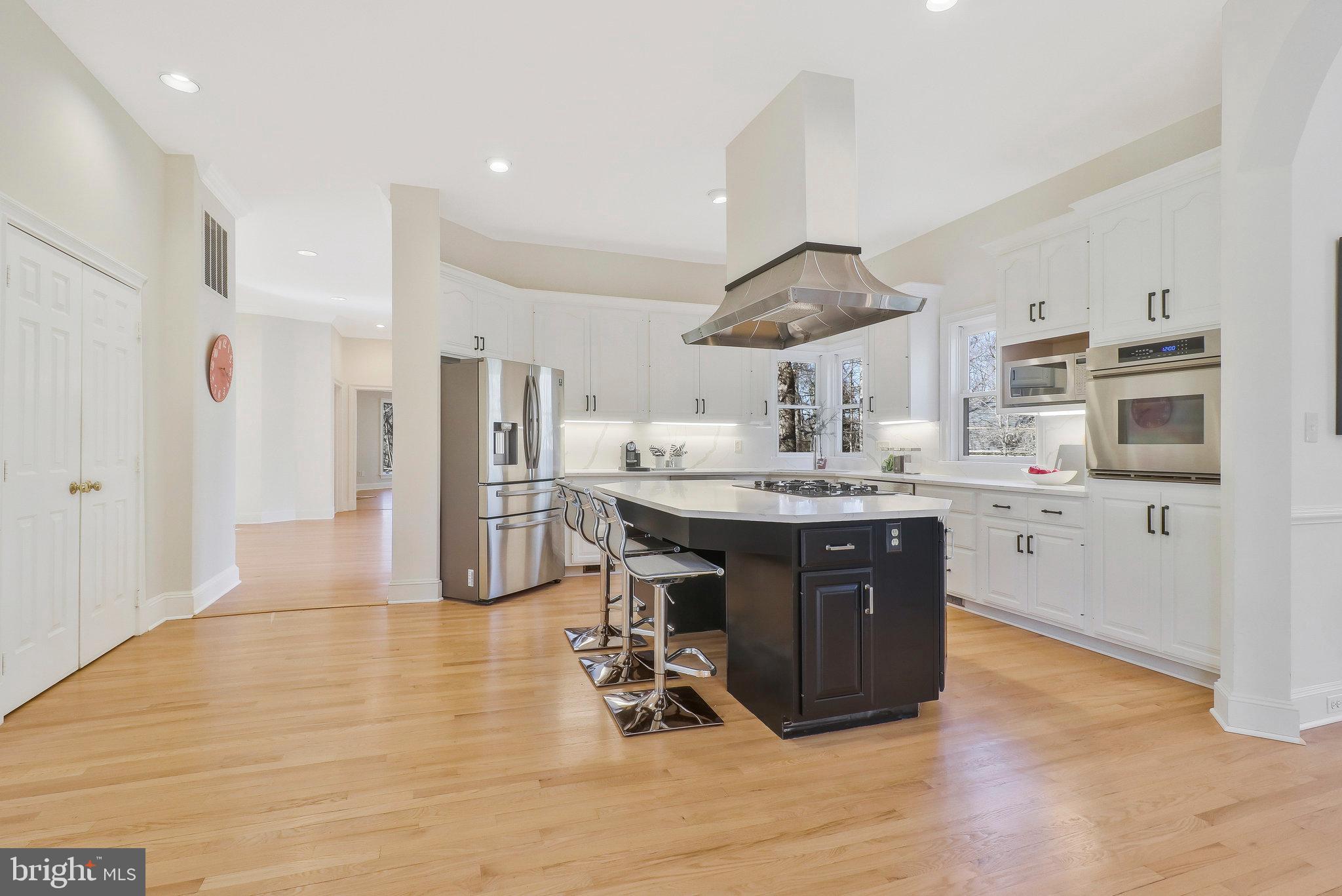 RIVERBEND KNOLLS - Residential