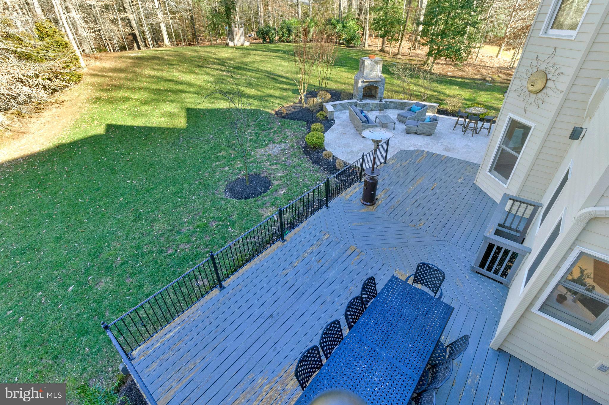 RIVERBEND KNOLLS - Residential