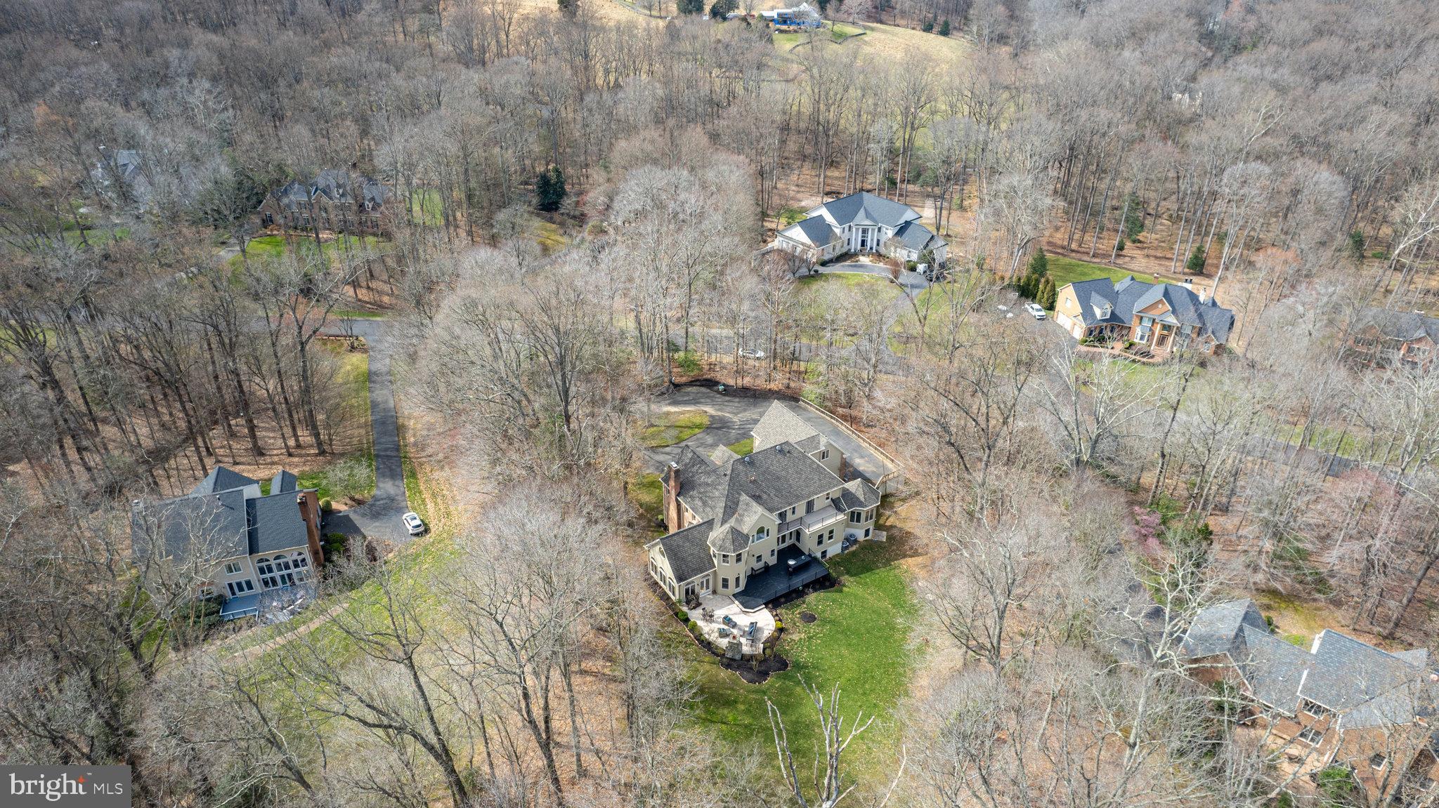 RIVERBEND KNOLLS - Residential