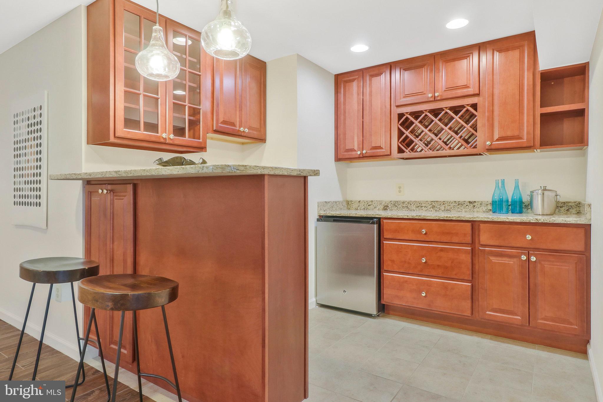 RIVERBEND KNOLLS - Residential