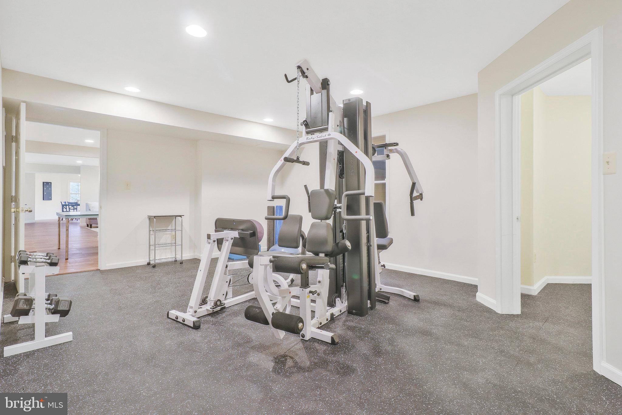 RIVERBEND KNOLLS - Residential