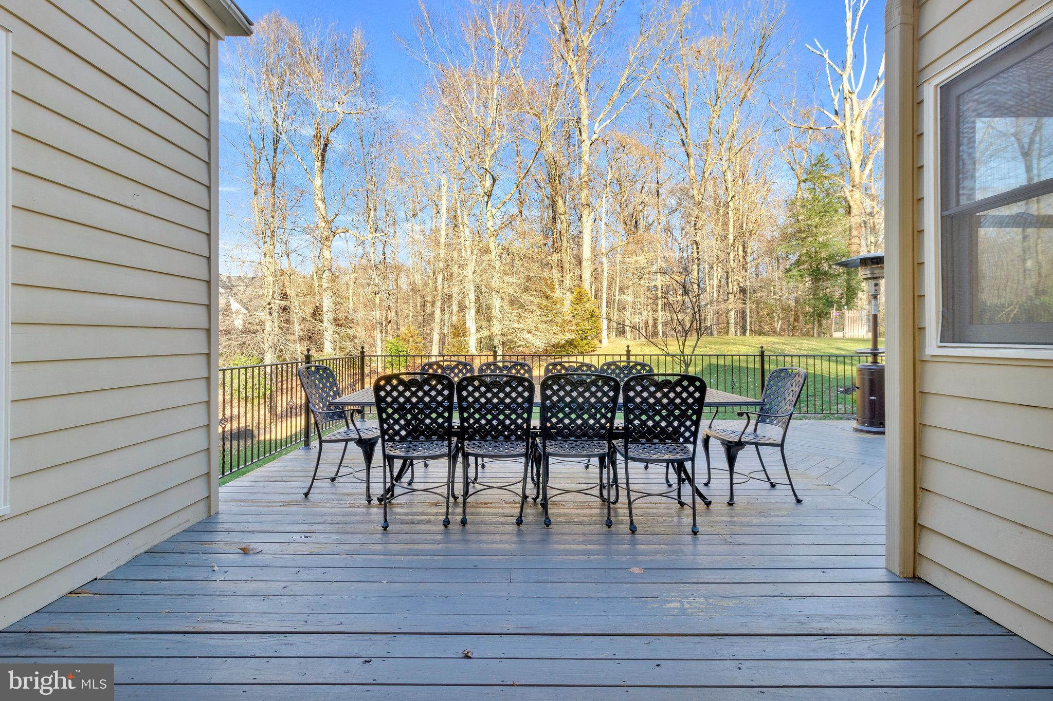 RIVERBEND KNOLLS - Residential