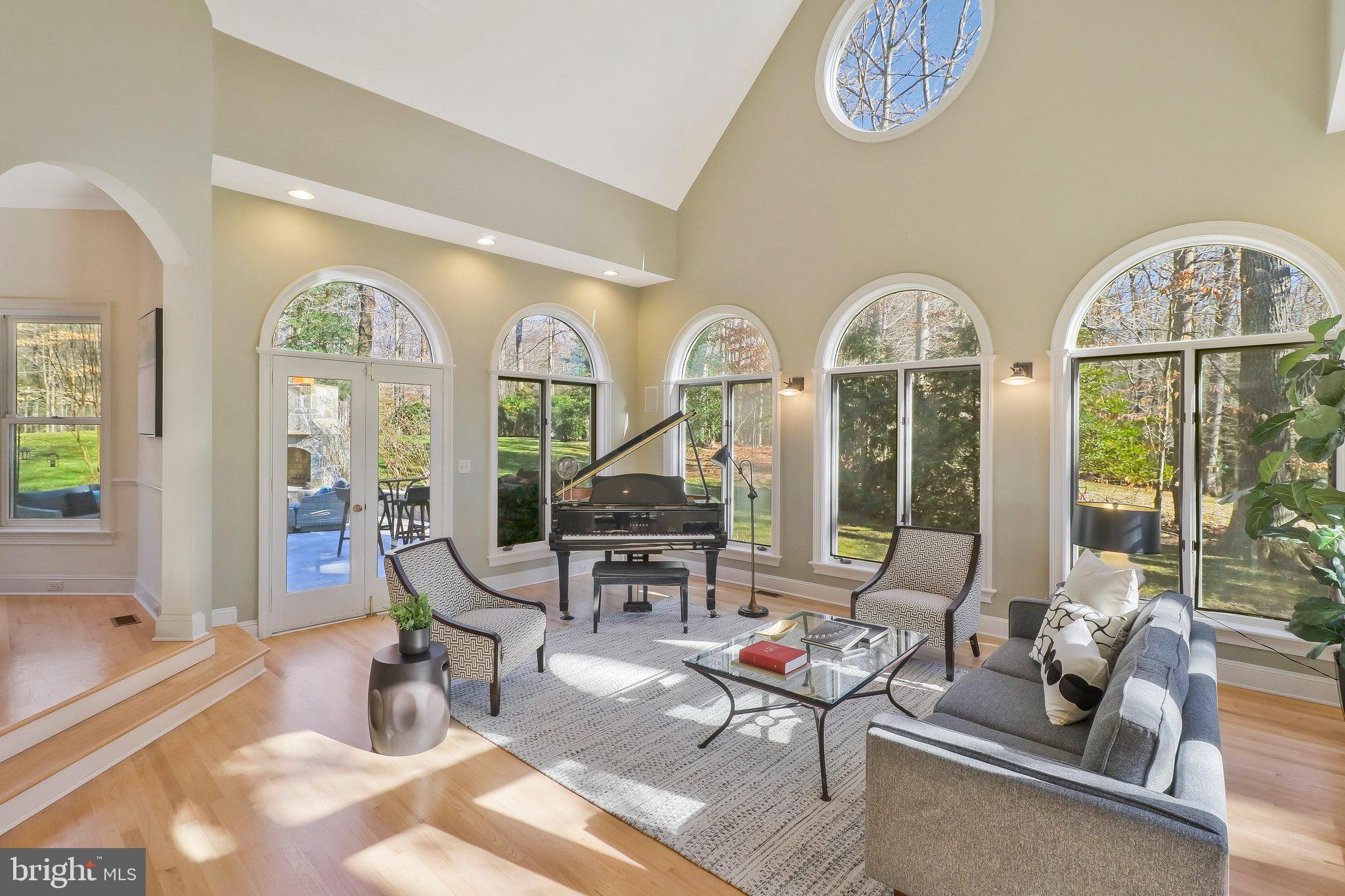 RIVERBEND KNOLLS - Residential