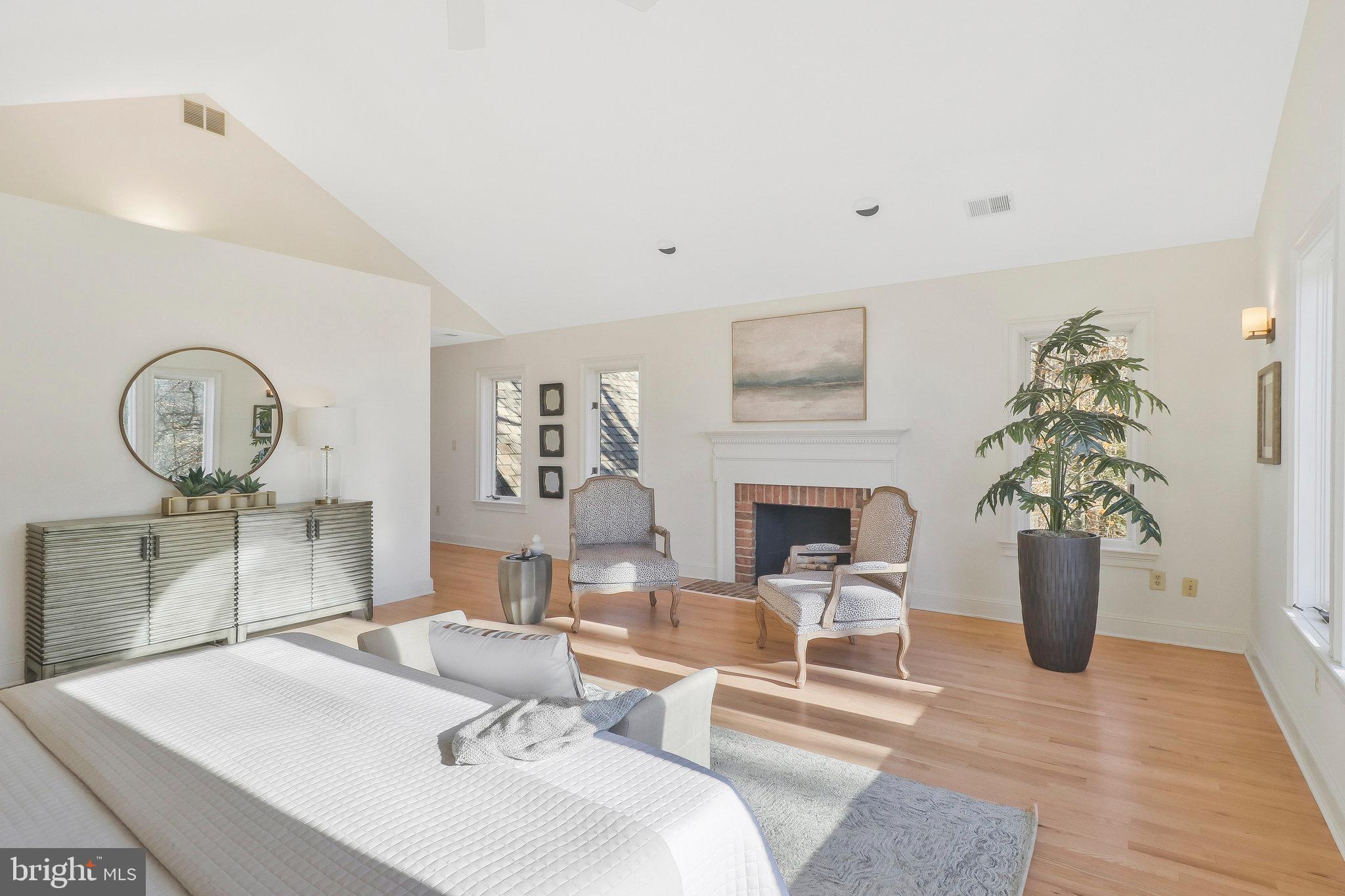 RIVERBEND KNOLLS - Residential