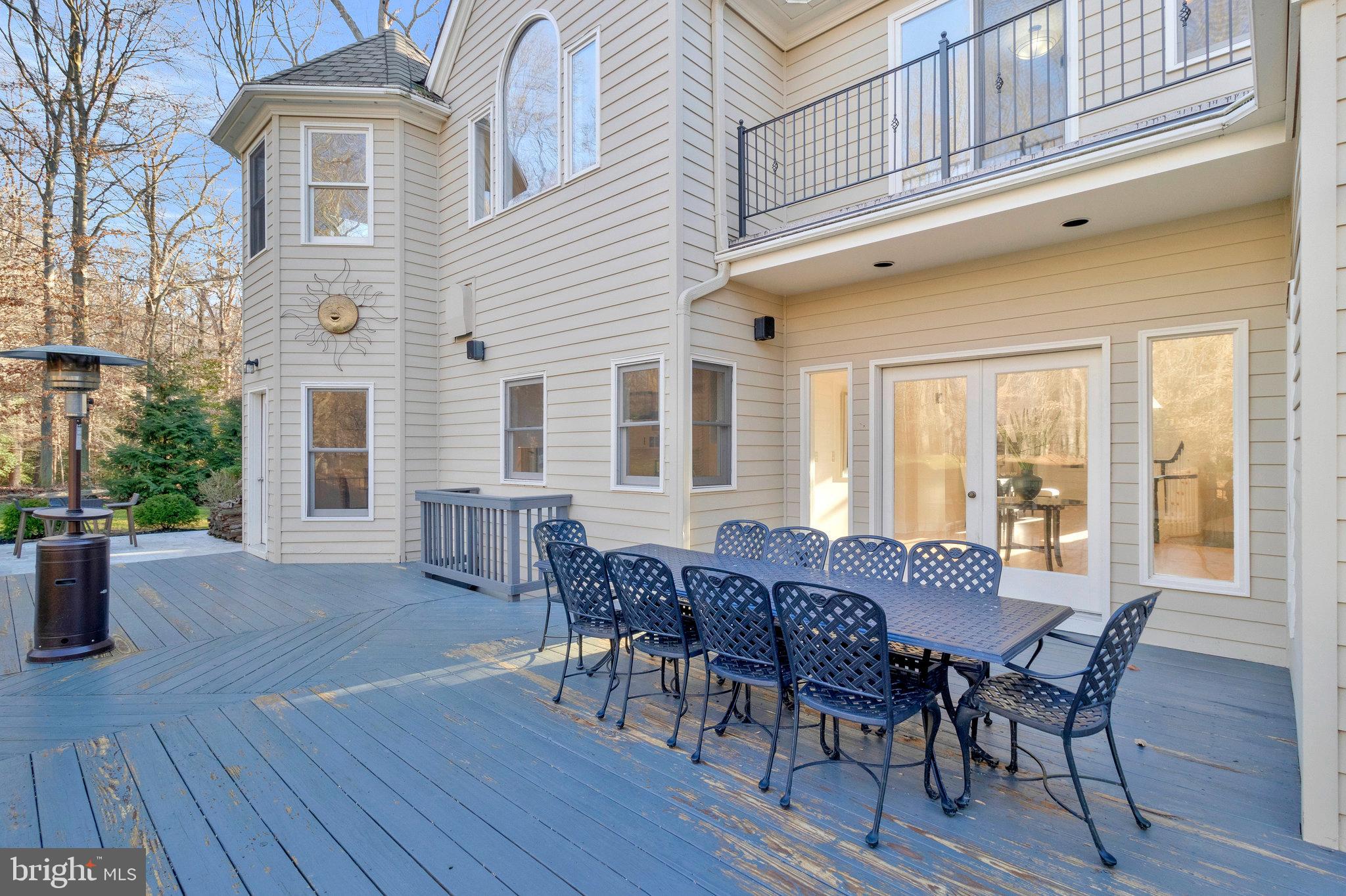 RIVERBEND KNOLLS - Residential