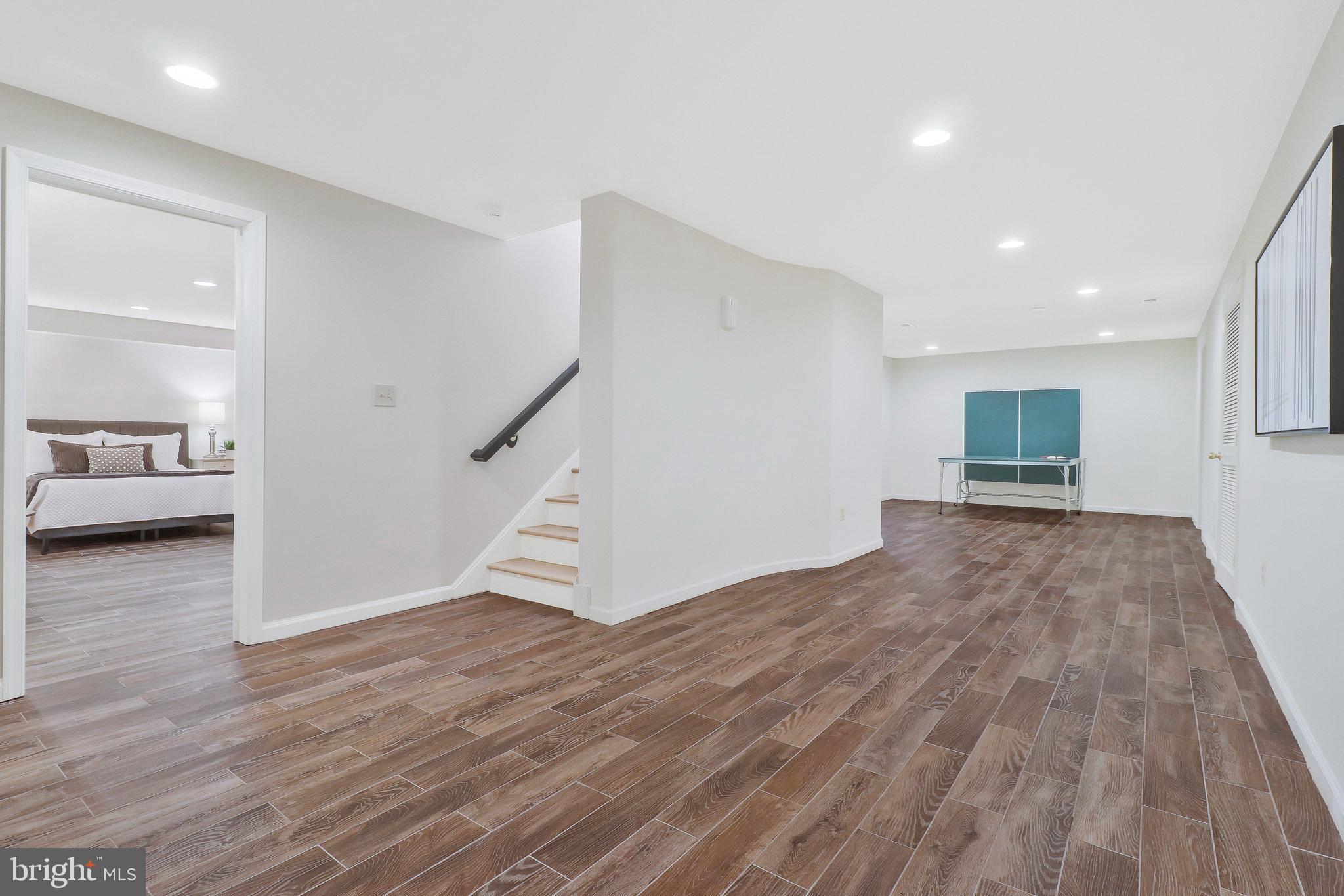 RIVERBEND KNOLLS - Residential