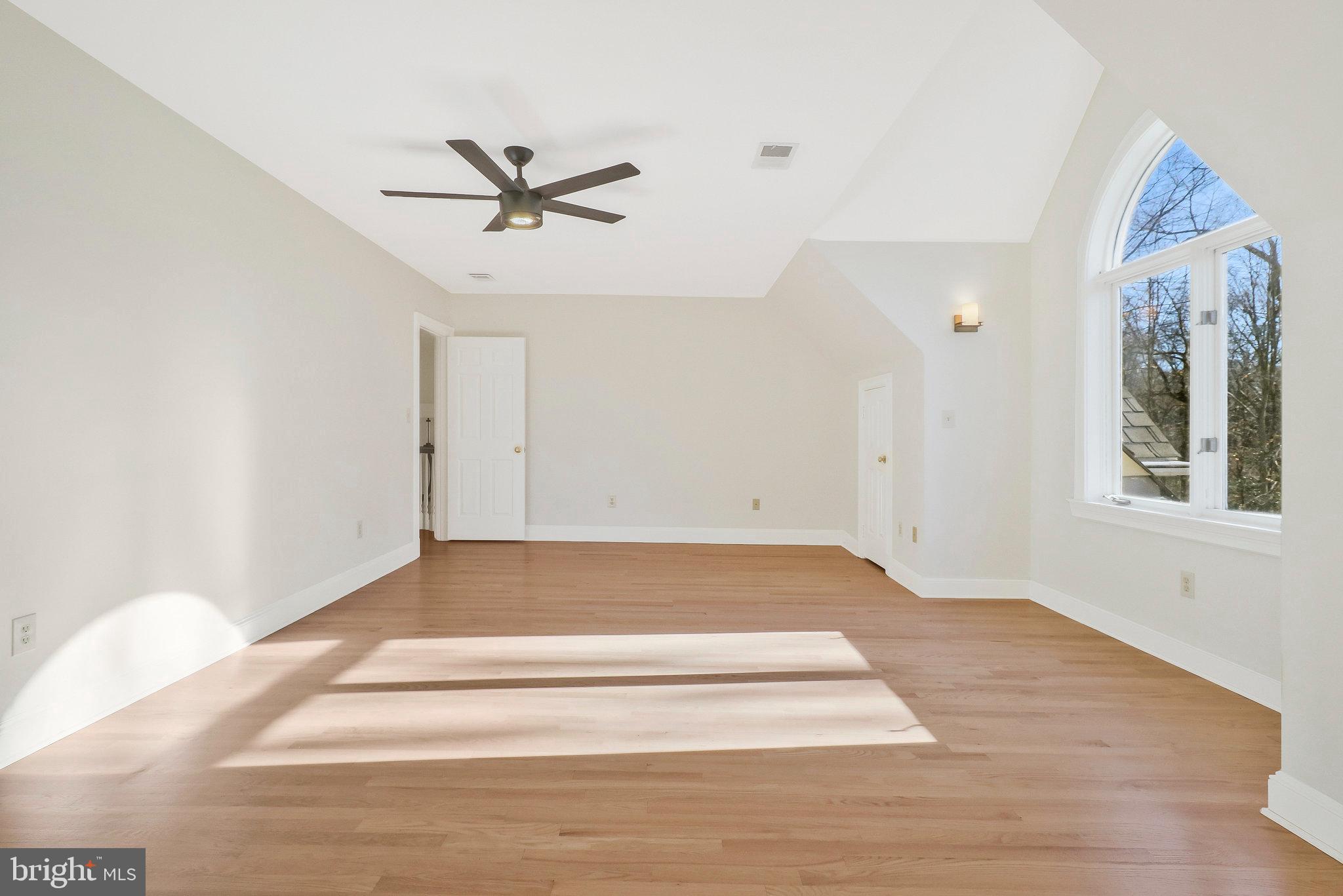 RIVERBEND KNOLLS - Residential