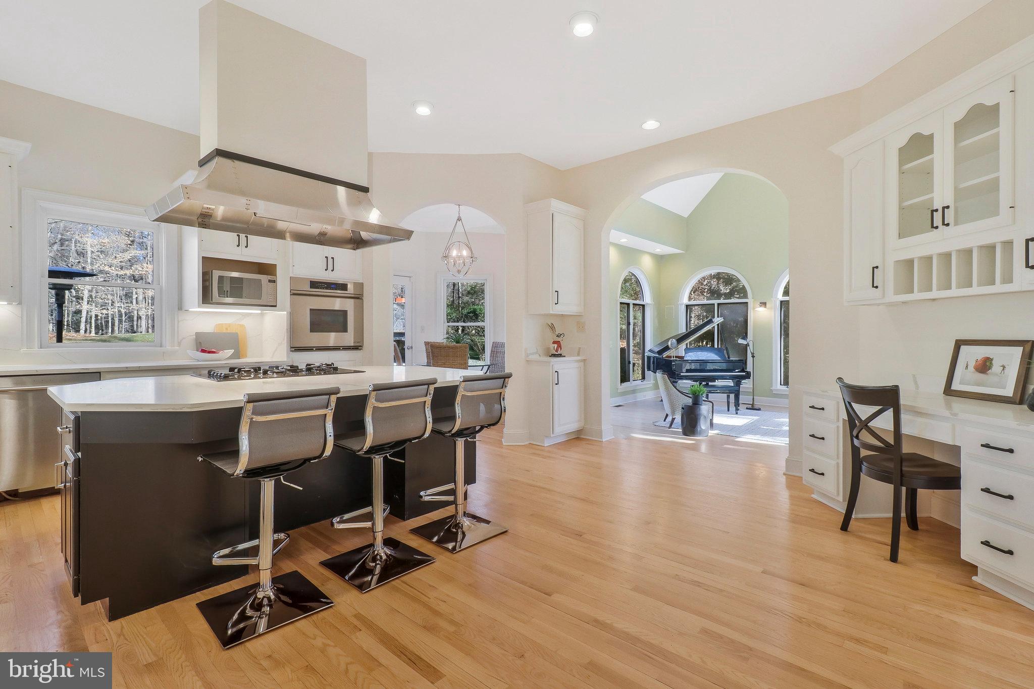 RIVERBEND KNOLLS - Residential