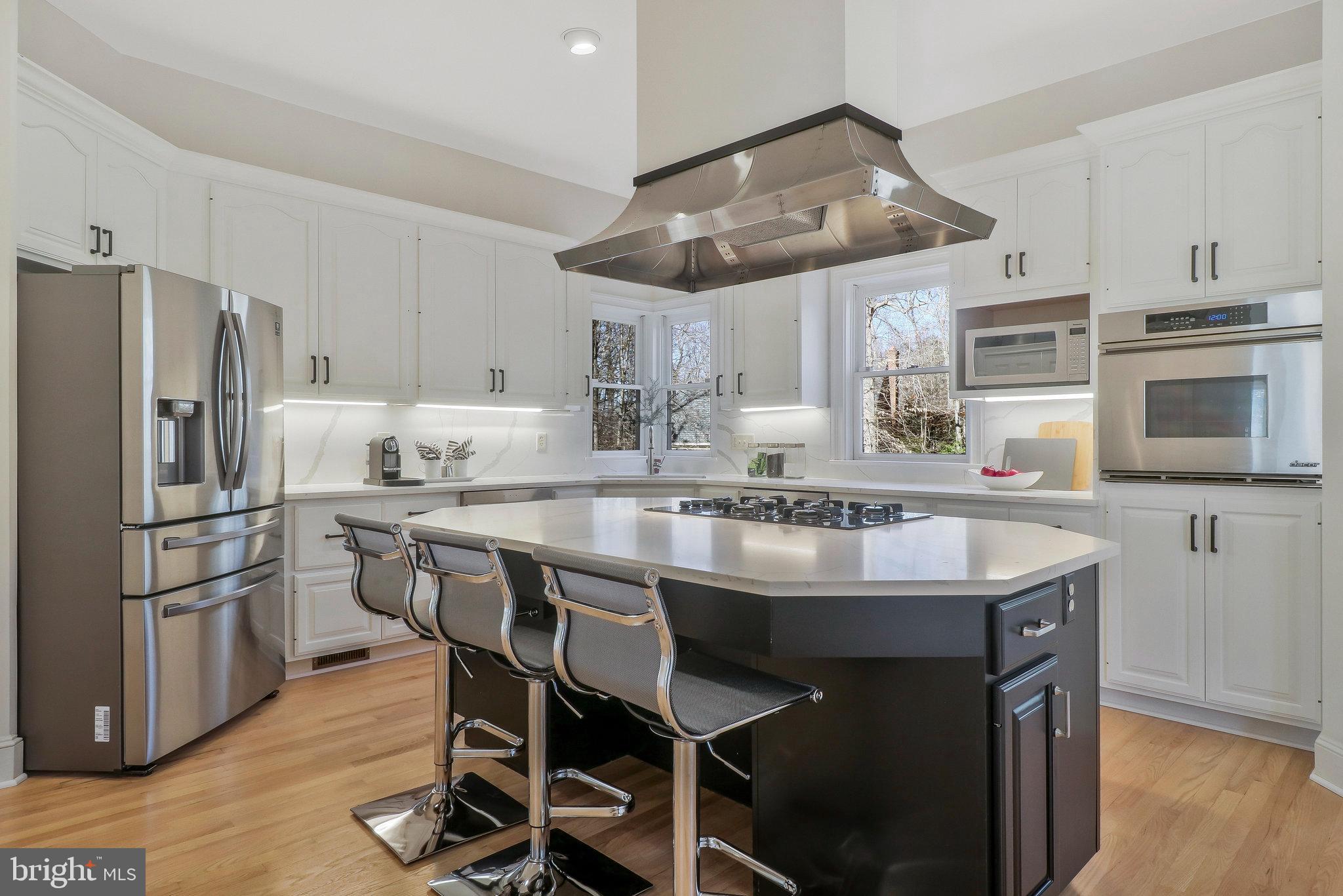 RIVERBEND KNOLLS - Residential