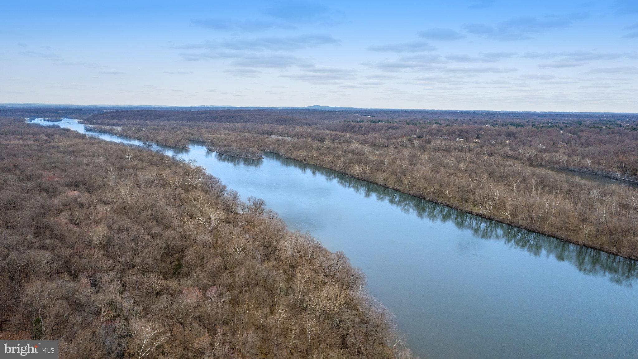 RIVERBEND KNOLLS - Residential