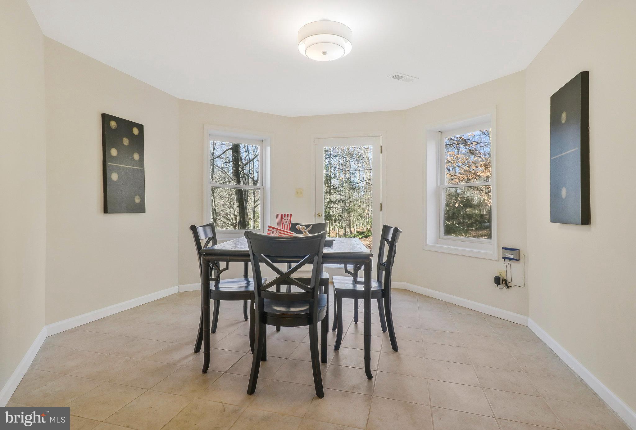 RIVERBEND KNOLLS - Residential