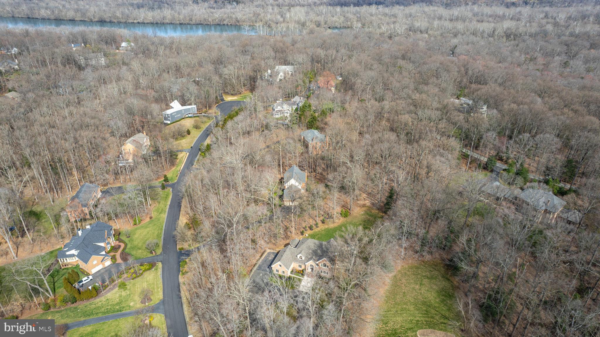 RIVERBEND KNOLLS - Residential