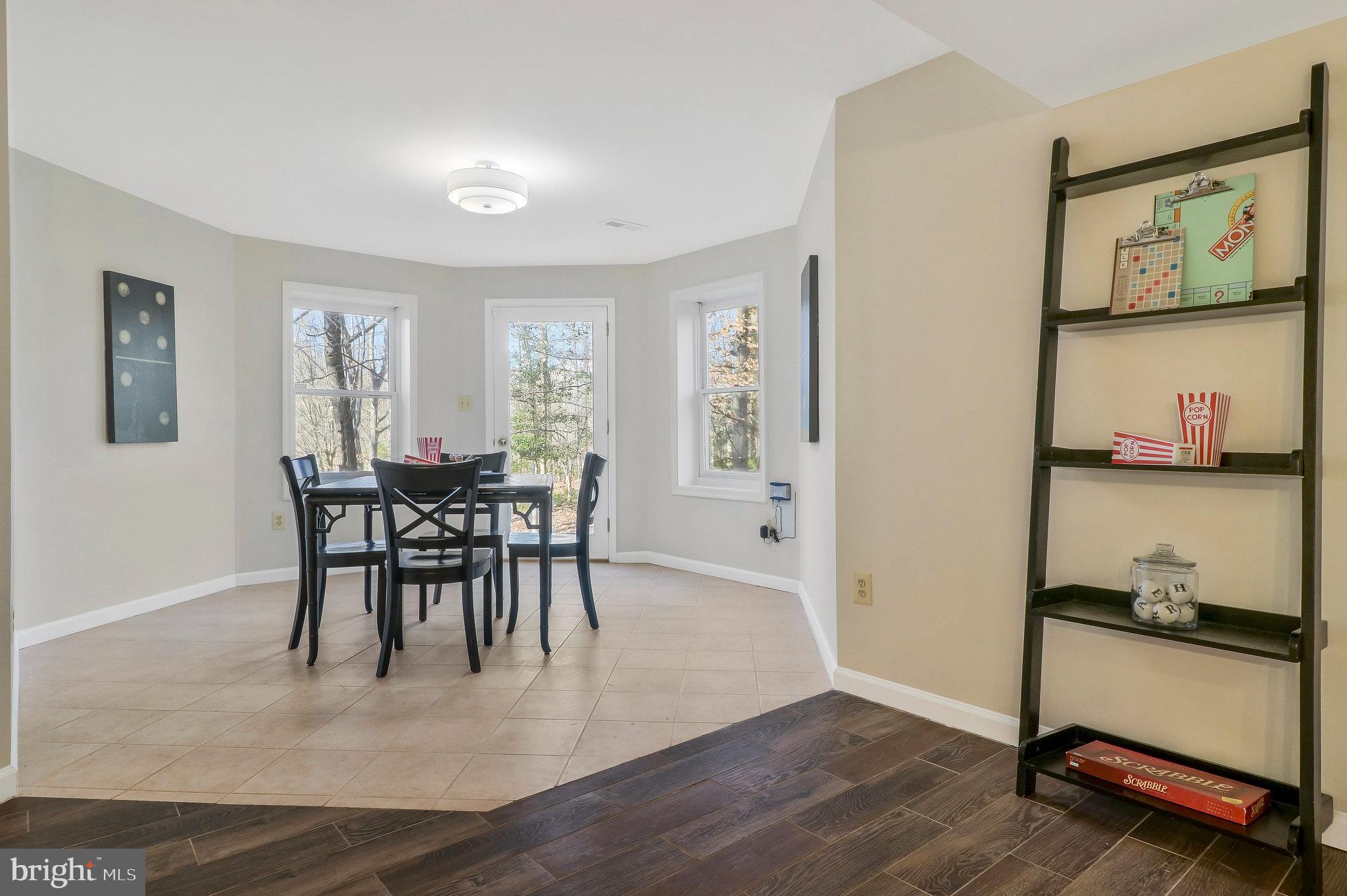 RIVERBEND KNOLLS - Residential