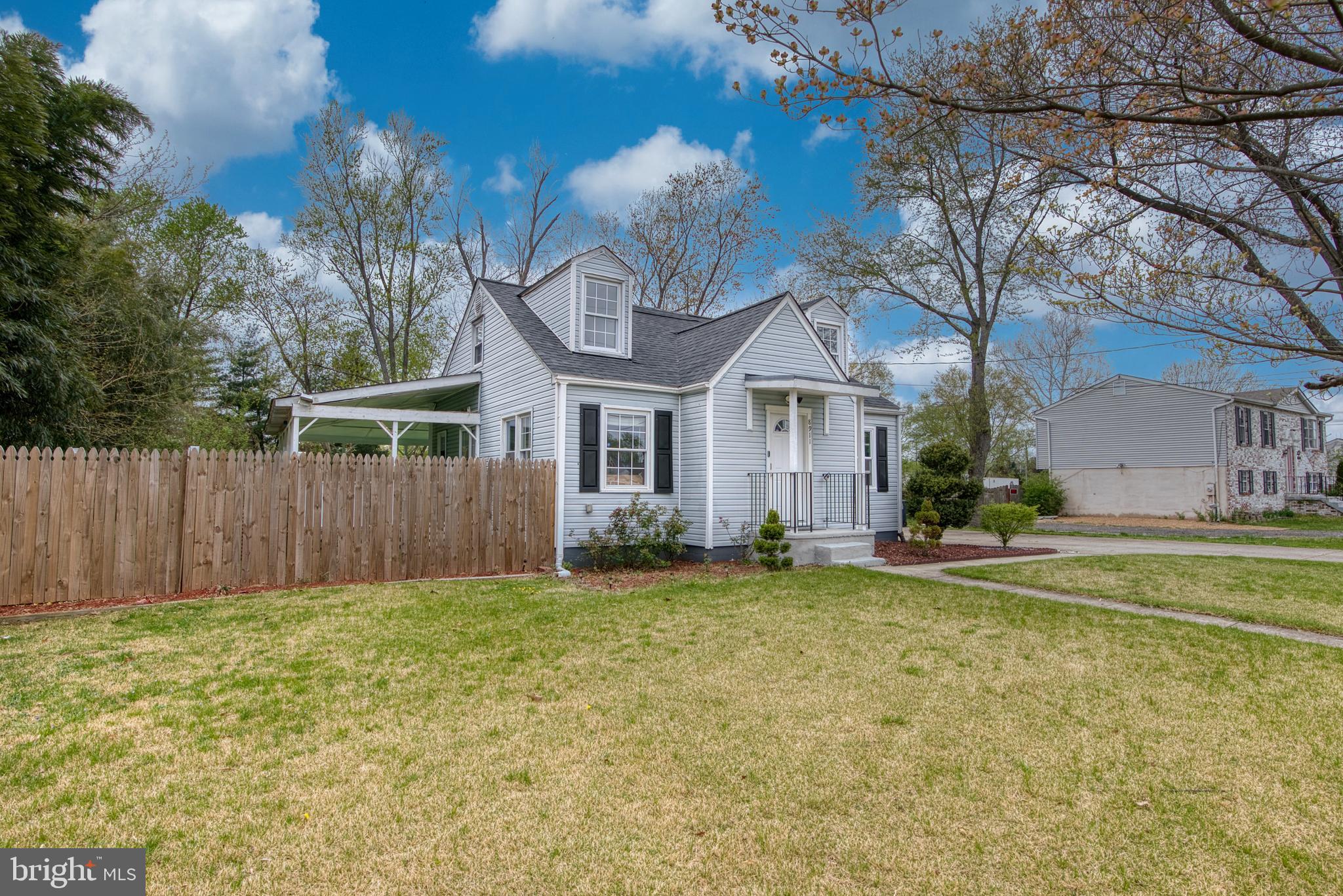 BALLARDS - Residential