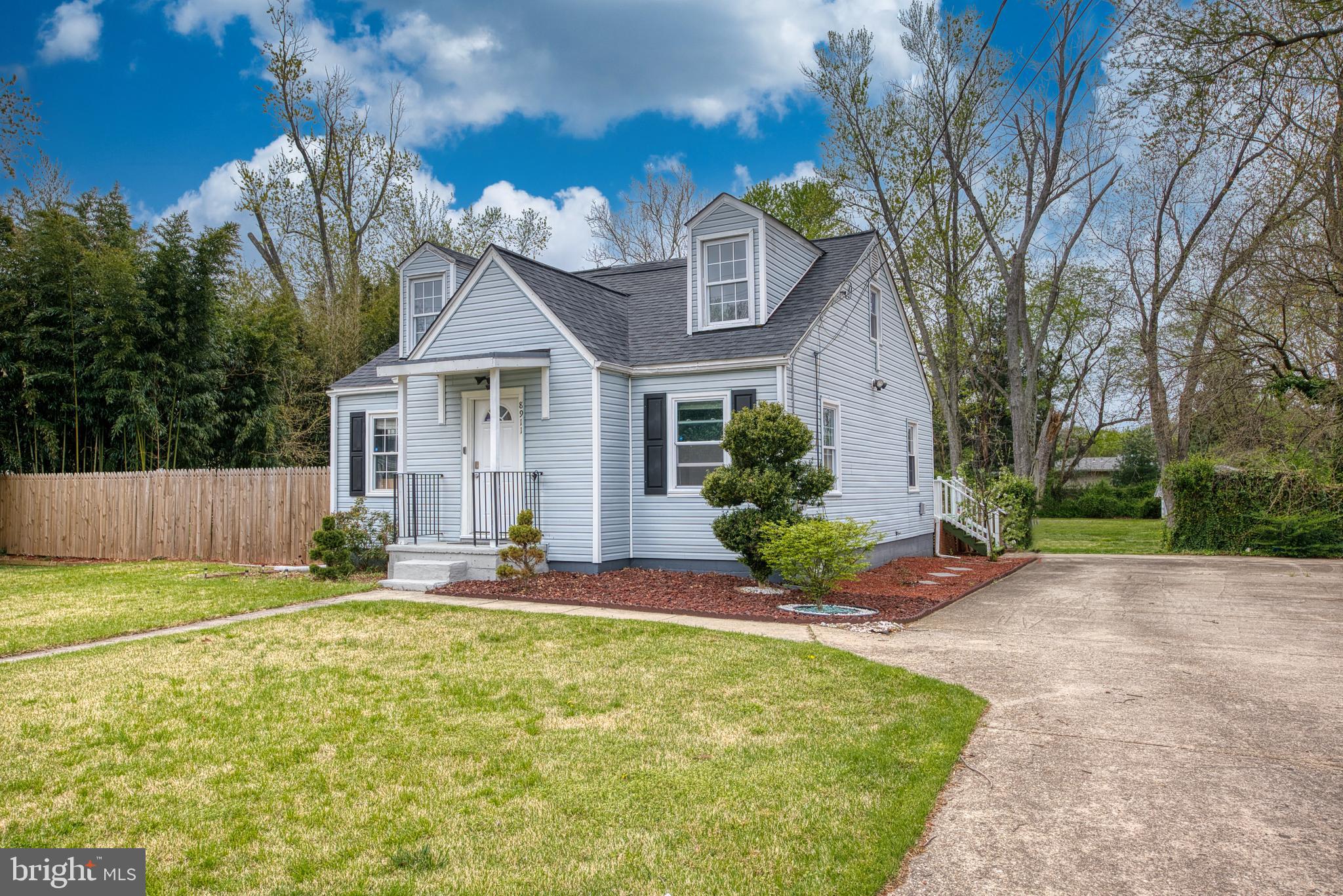 BALLARDS - Residential