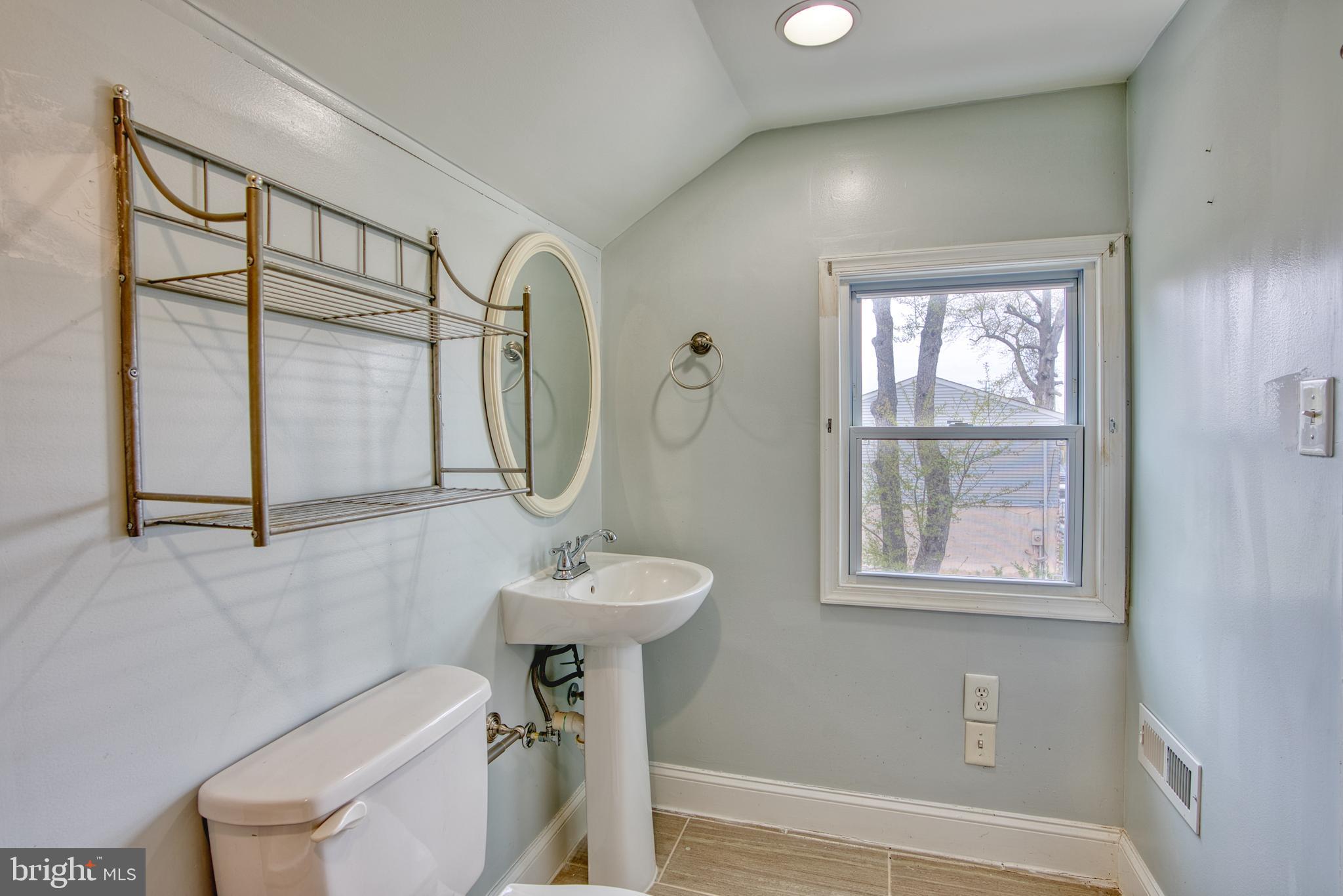 BALLARDS - Residential