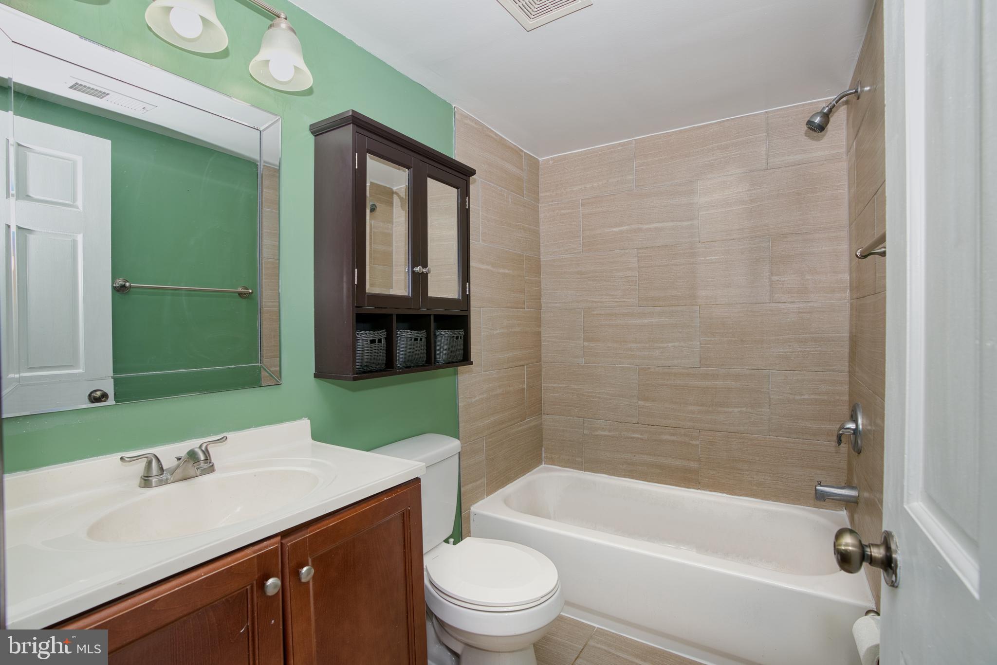 BALLARDS - Residential