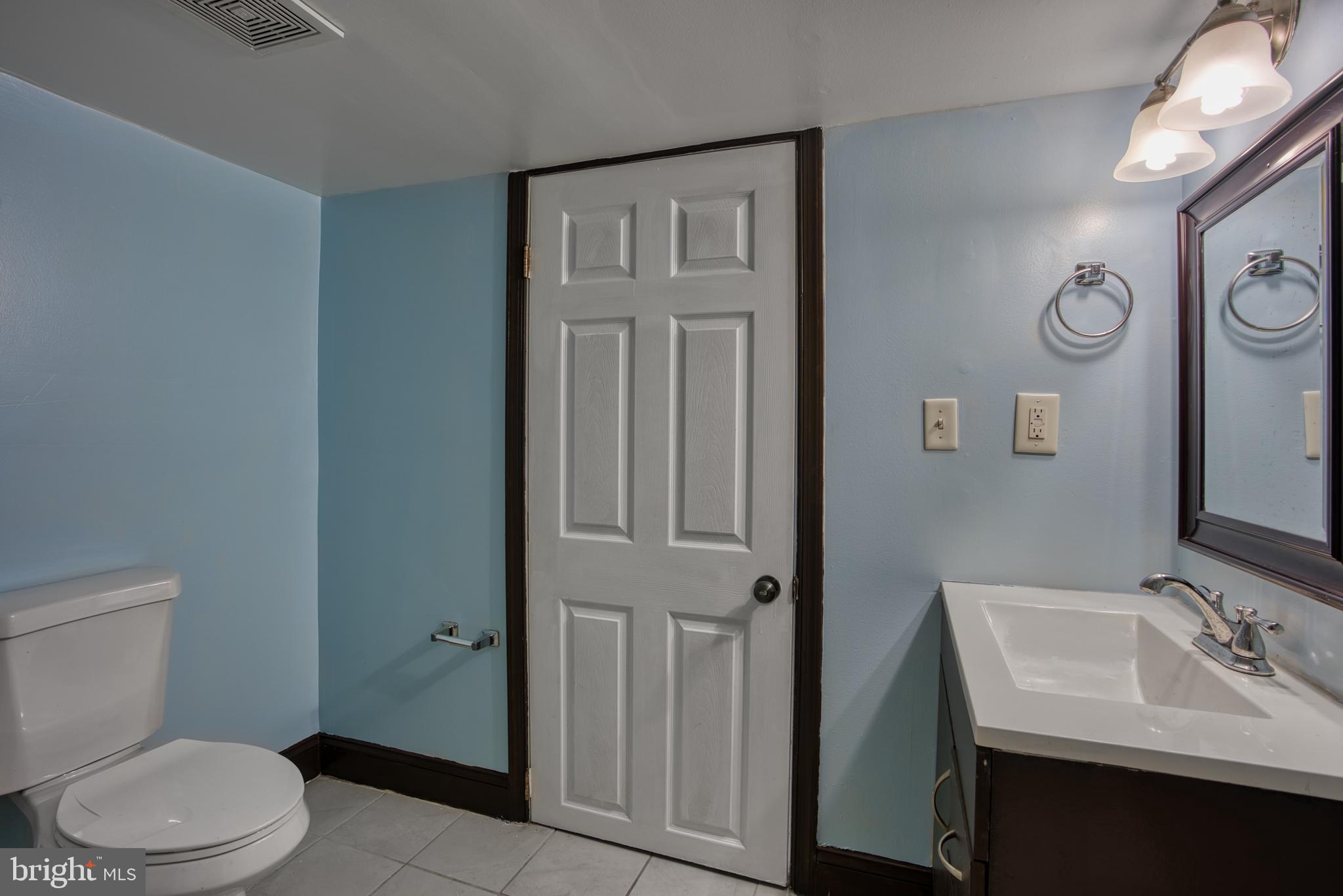 BALLARDS - Residential