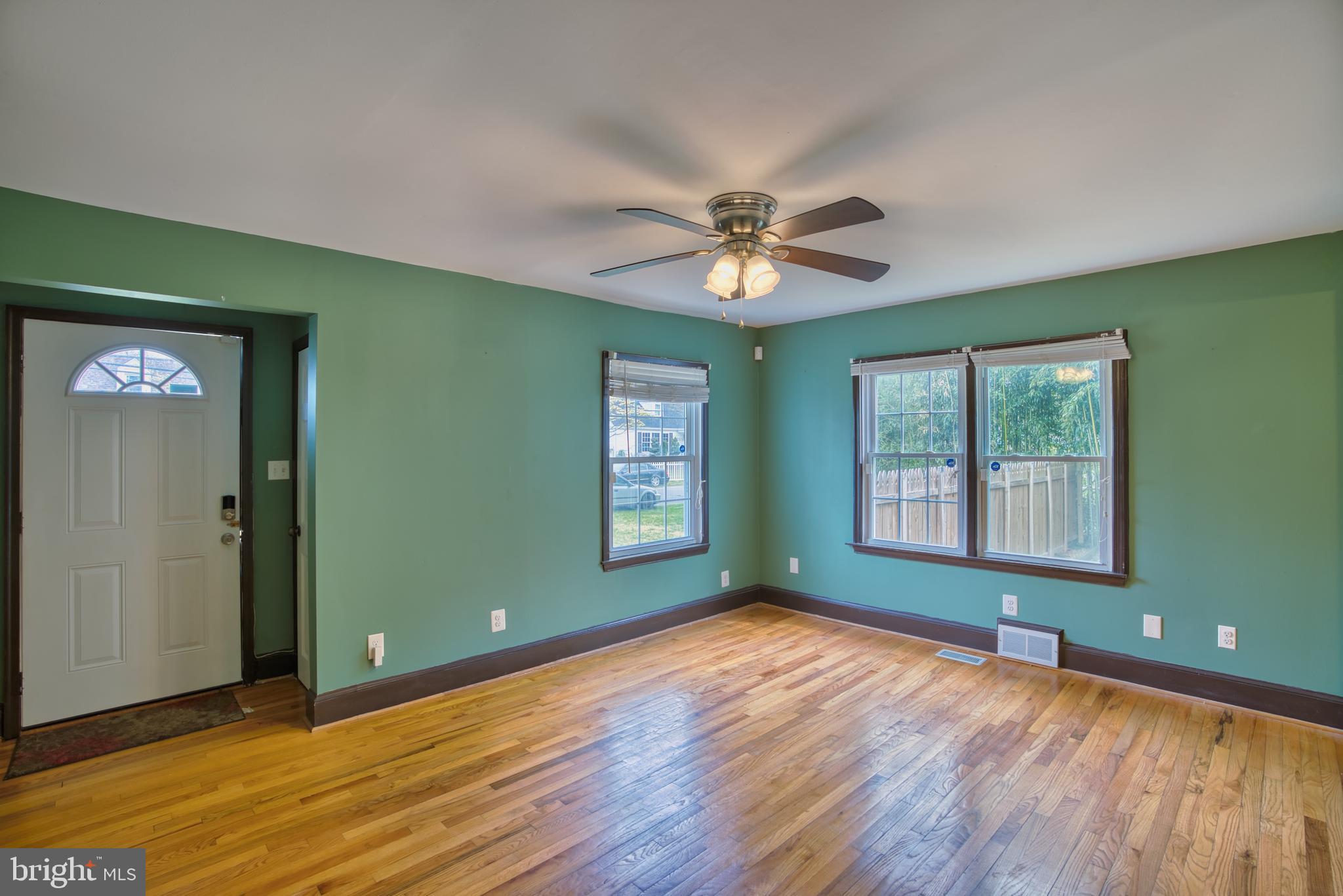 BALLARDS - Residential