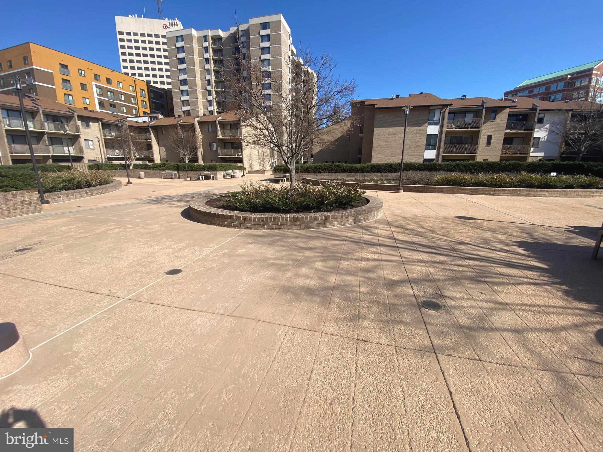 AMERICANA CENTRE - Residential