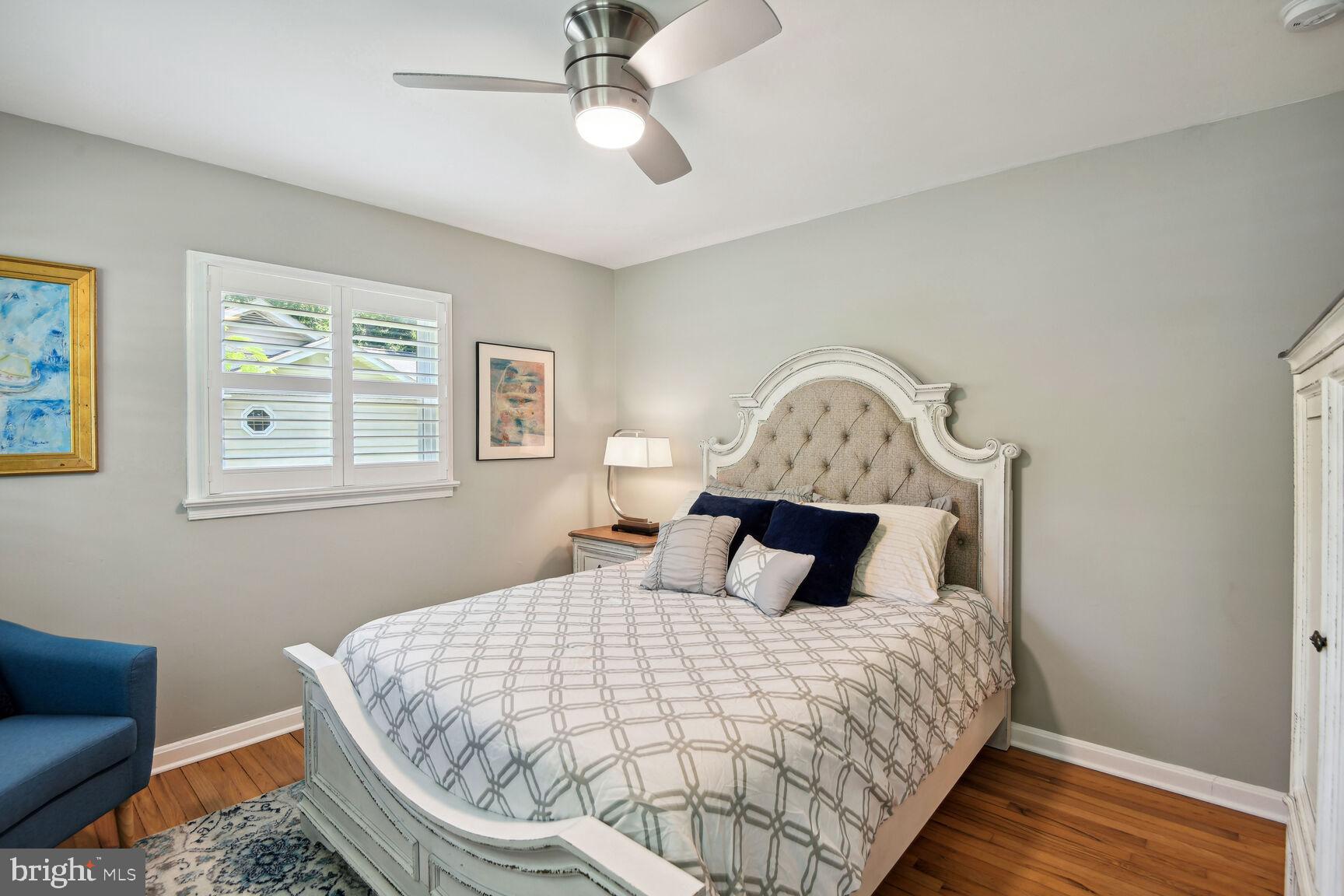 ANNAPOLIS ROADS - Residential