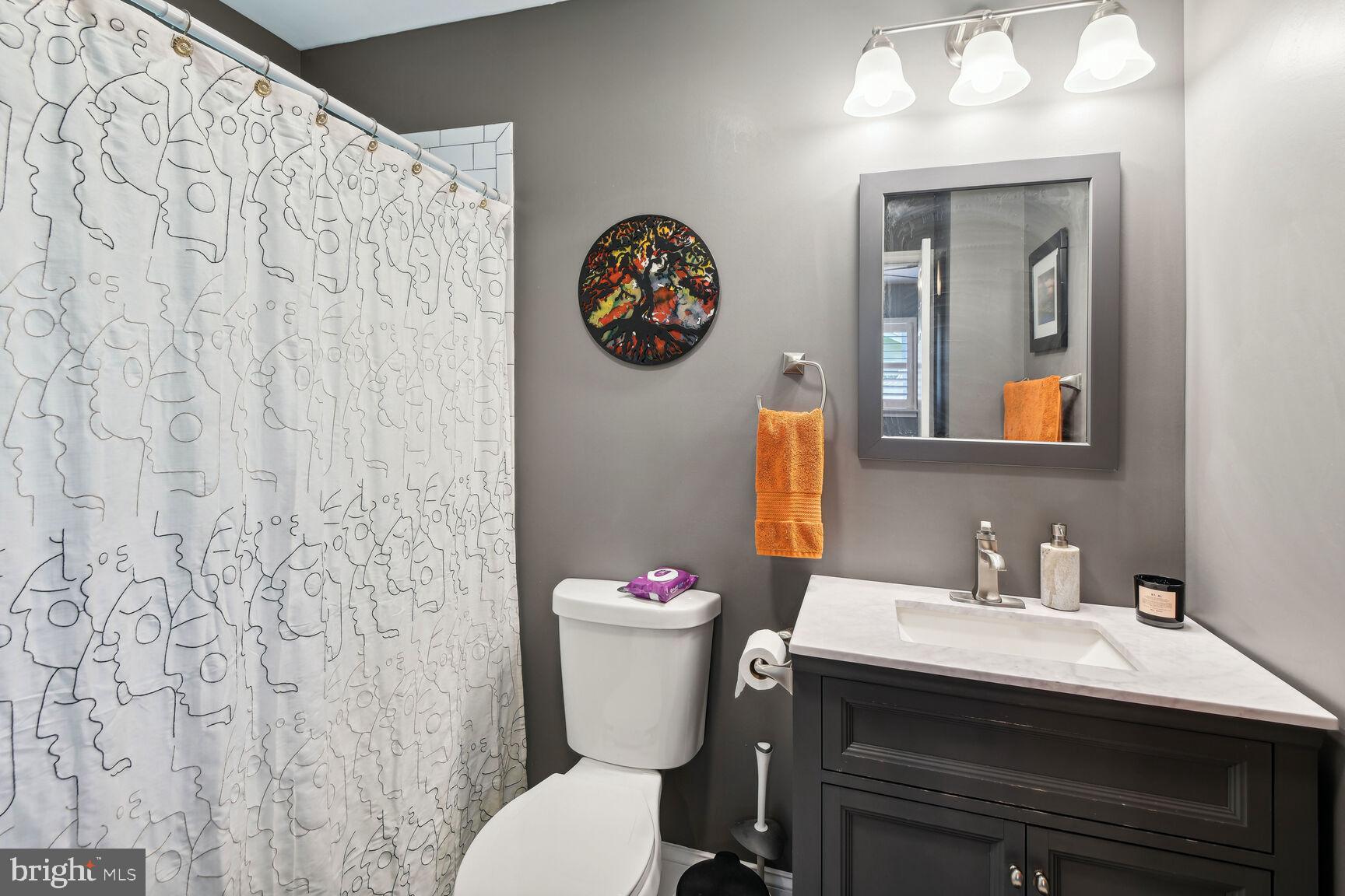 ANNAPOLIS ROADS - Residential