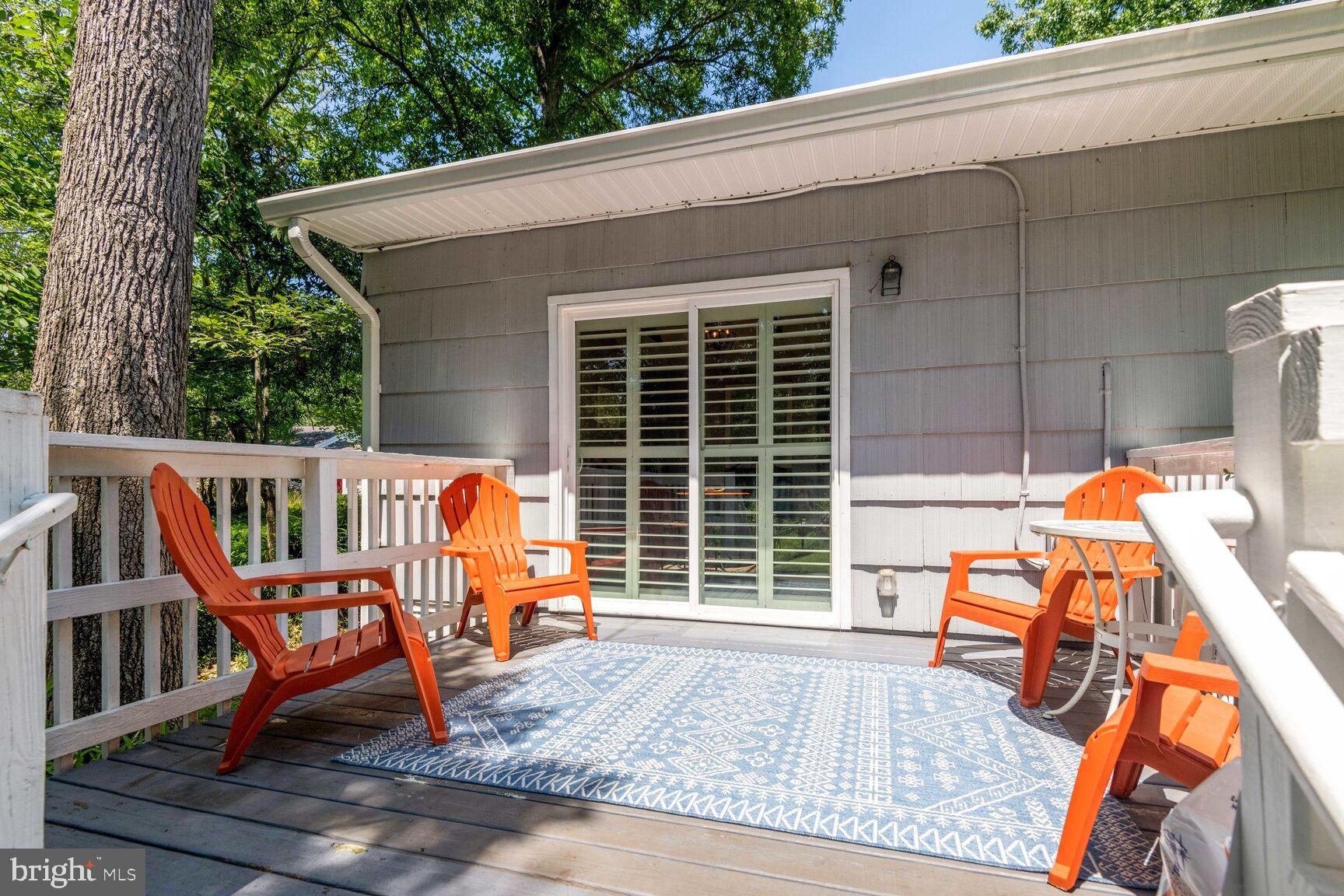 ANNAPOLIS ROADS - Residential