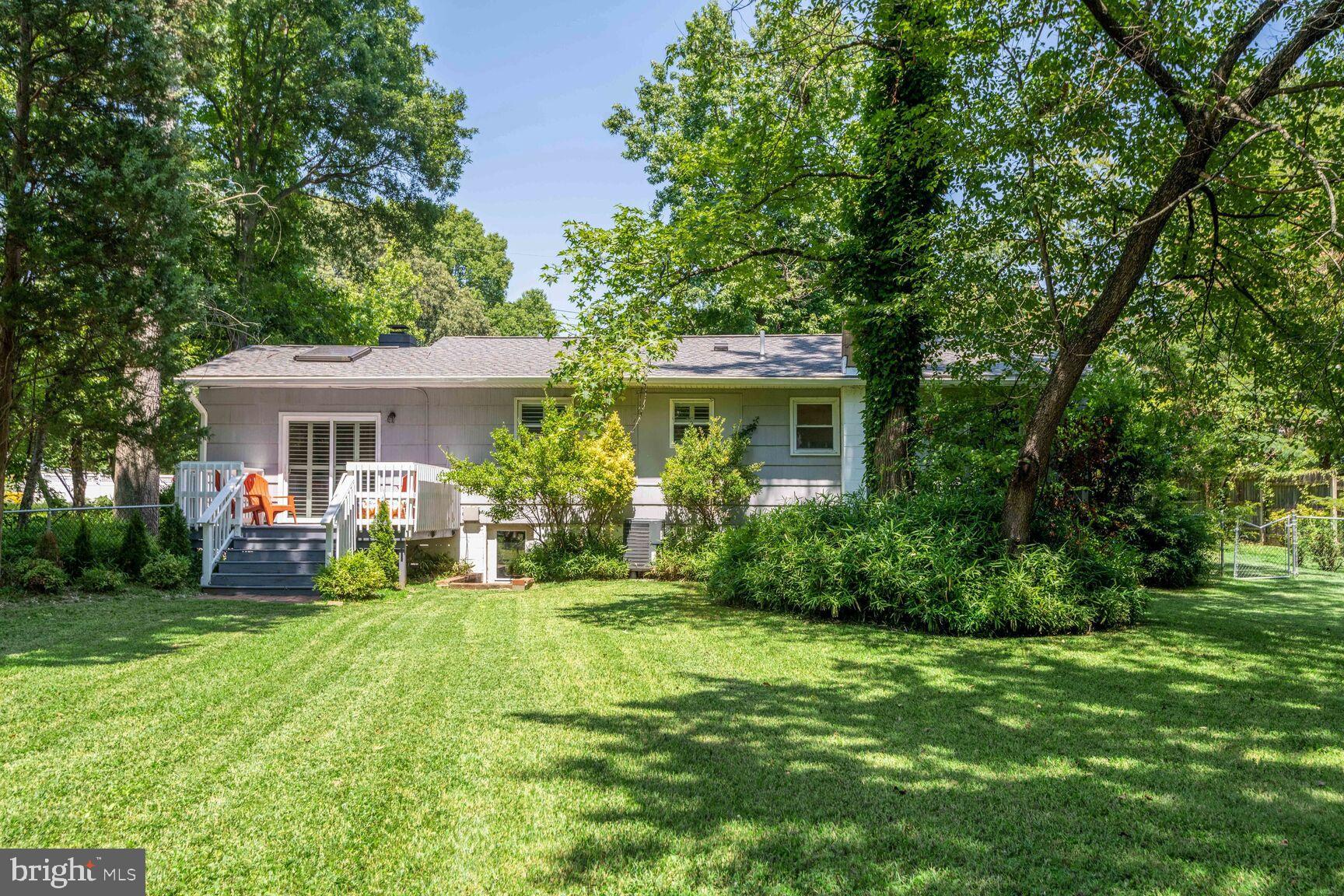 ANNAPOLIS ROADS - Residential